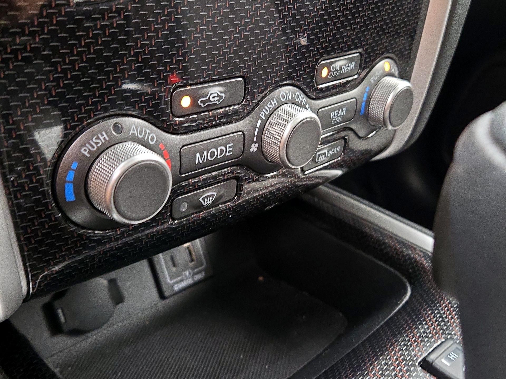 Thumbnail: 2019 Nissan Pathfinder - 17