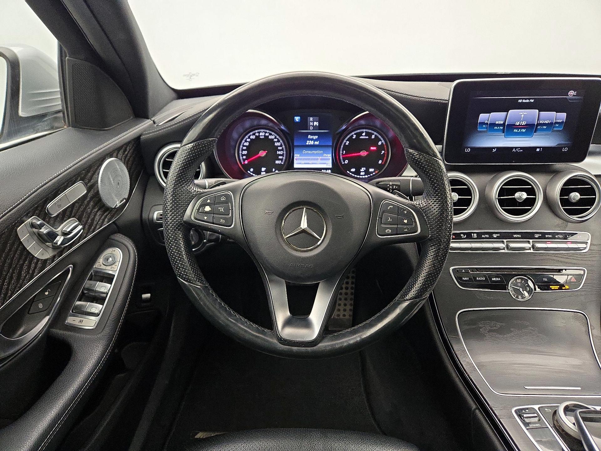 Thumbnail: 2016 Mercedes-Benz C-Class - 10