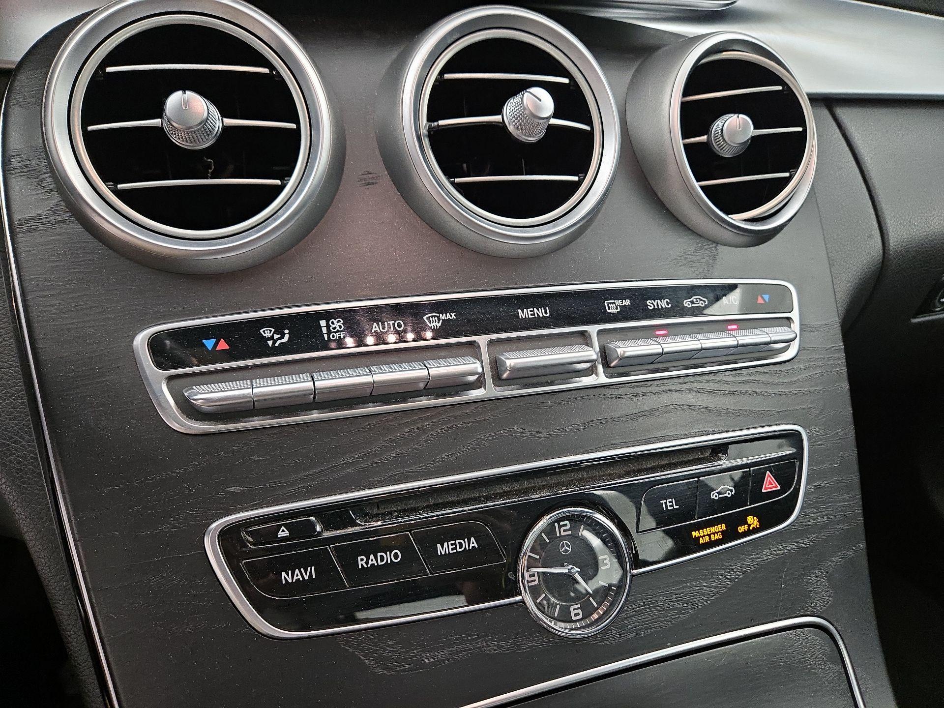 Thumbnail: 2016 Mercedes-Benz C-Class - 16