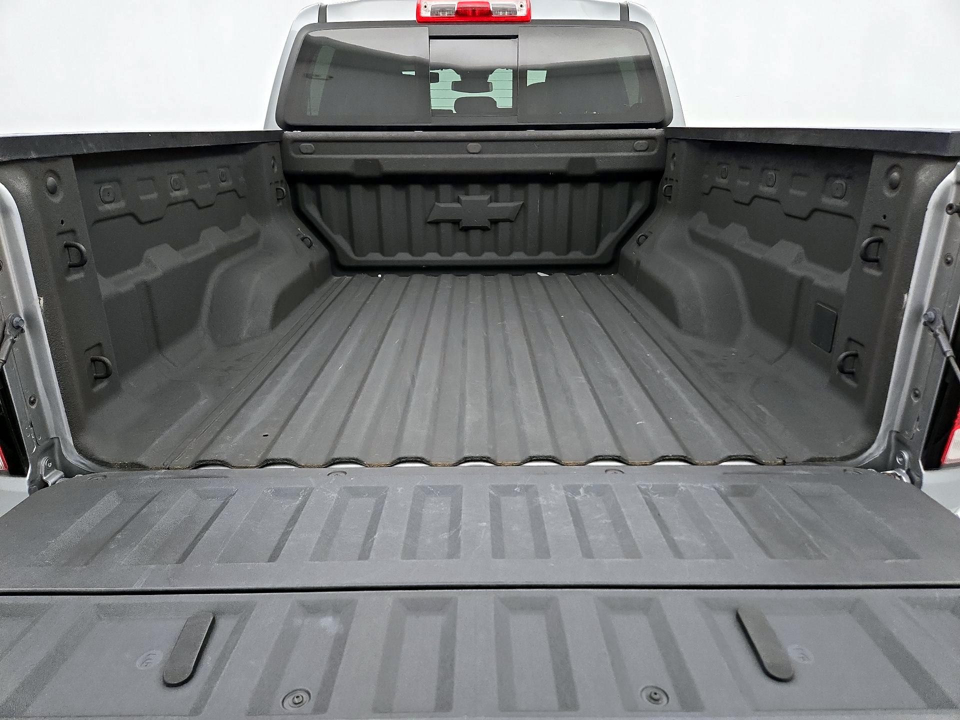 Thumbnail: 2023 Chevrolet Colorado - 20
