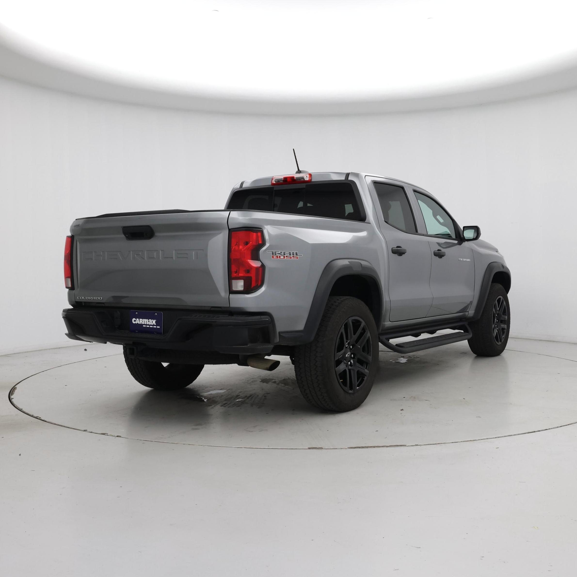 Thumbnail: 2023 Chevrolet Colorado - 8