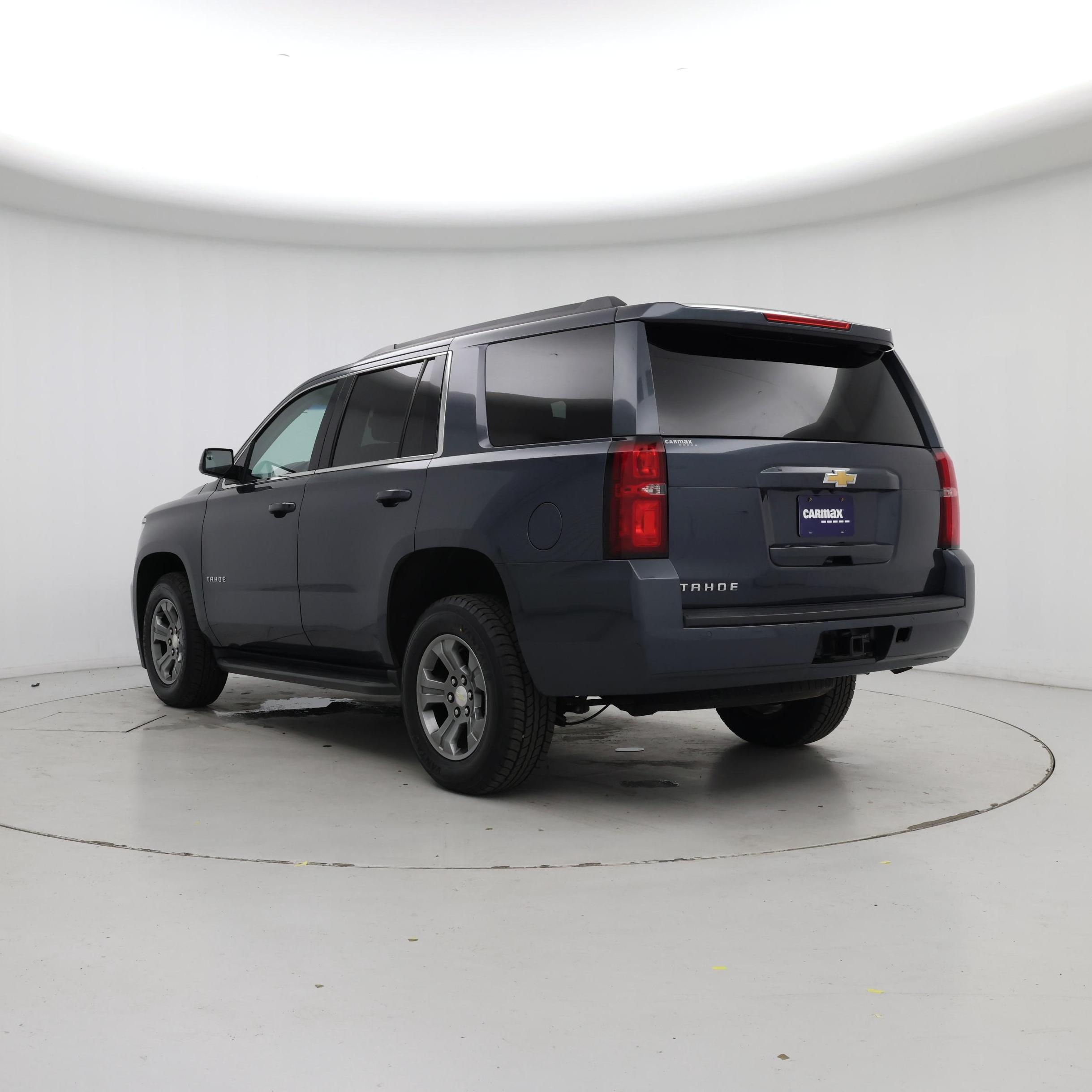 Thumbnail: 2019 Chevrolet Tahoe - 2