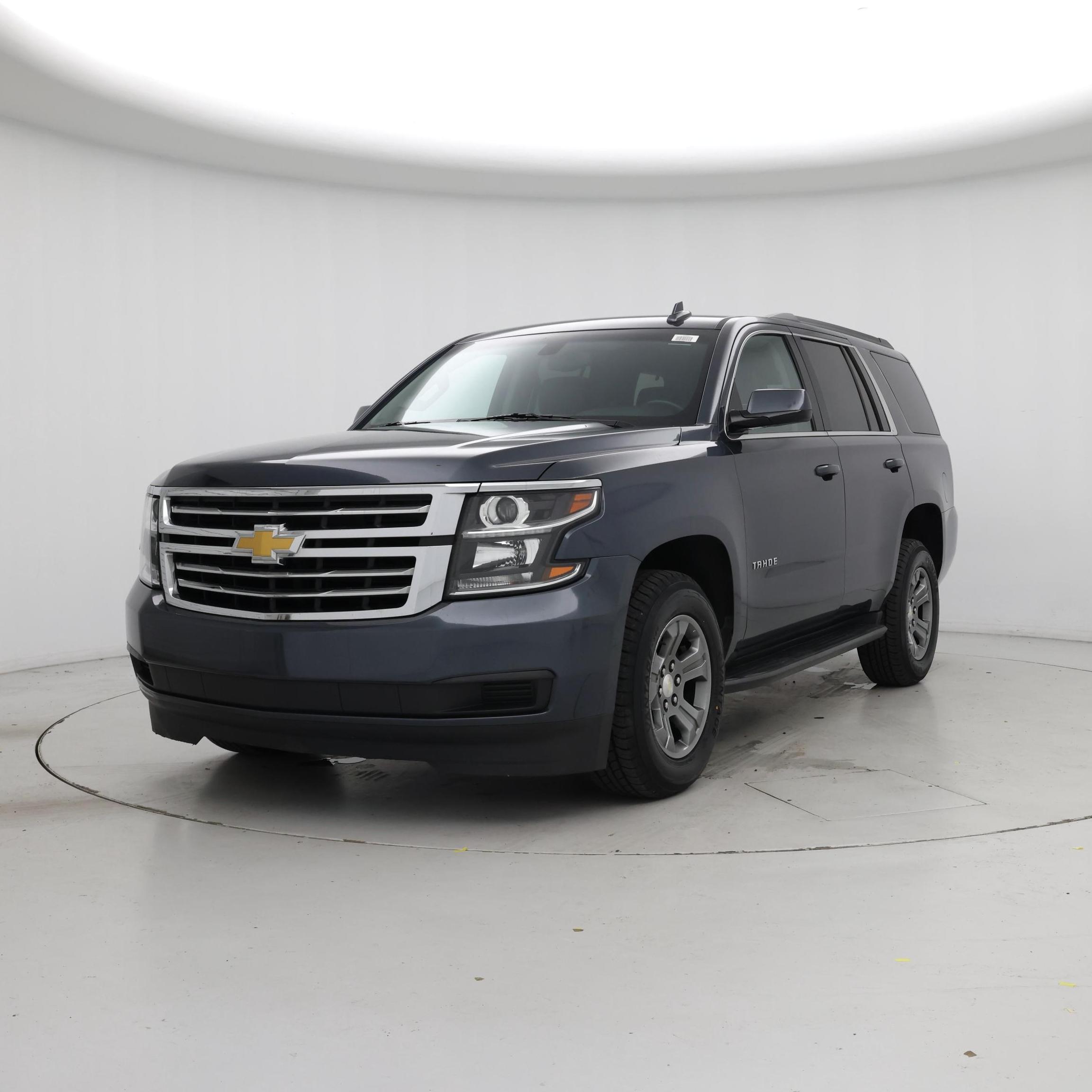 Thumbnail: 2019 Chevrolet Tahoe - 4