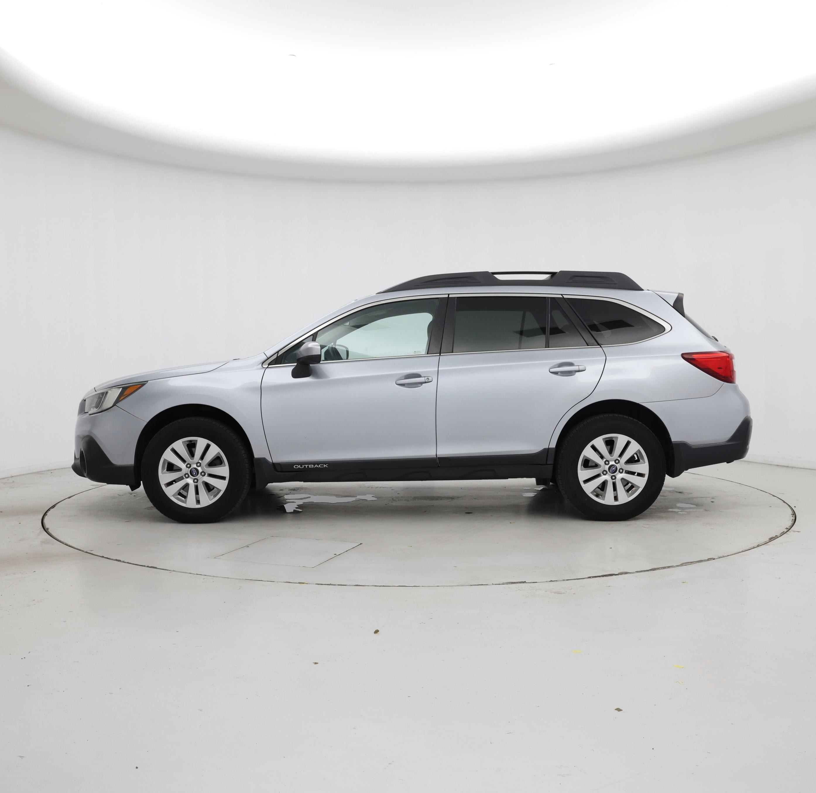 Thumbnail: 2018 Subaru Outback - 3