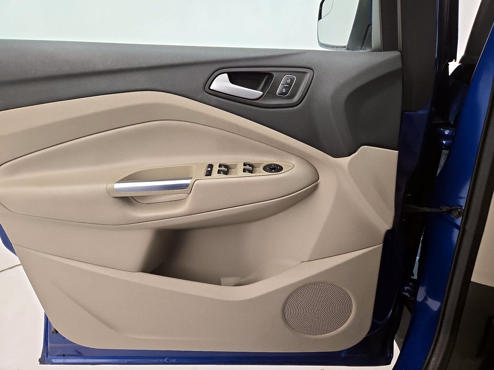 Thumbnail: 2017 Ford Escape - 12