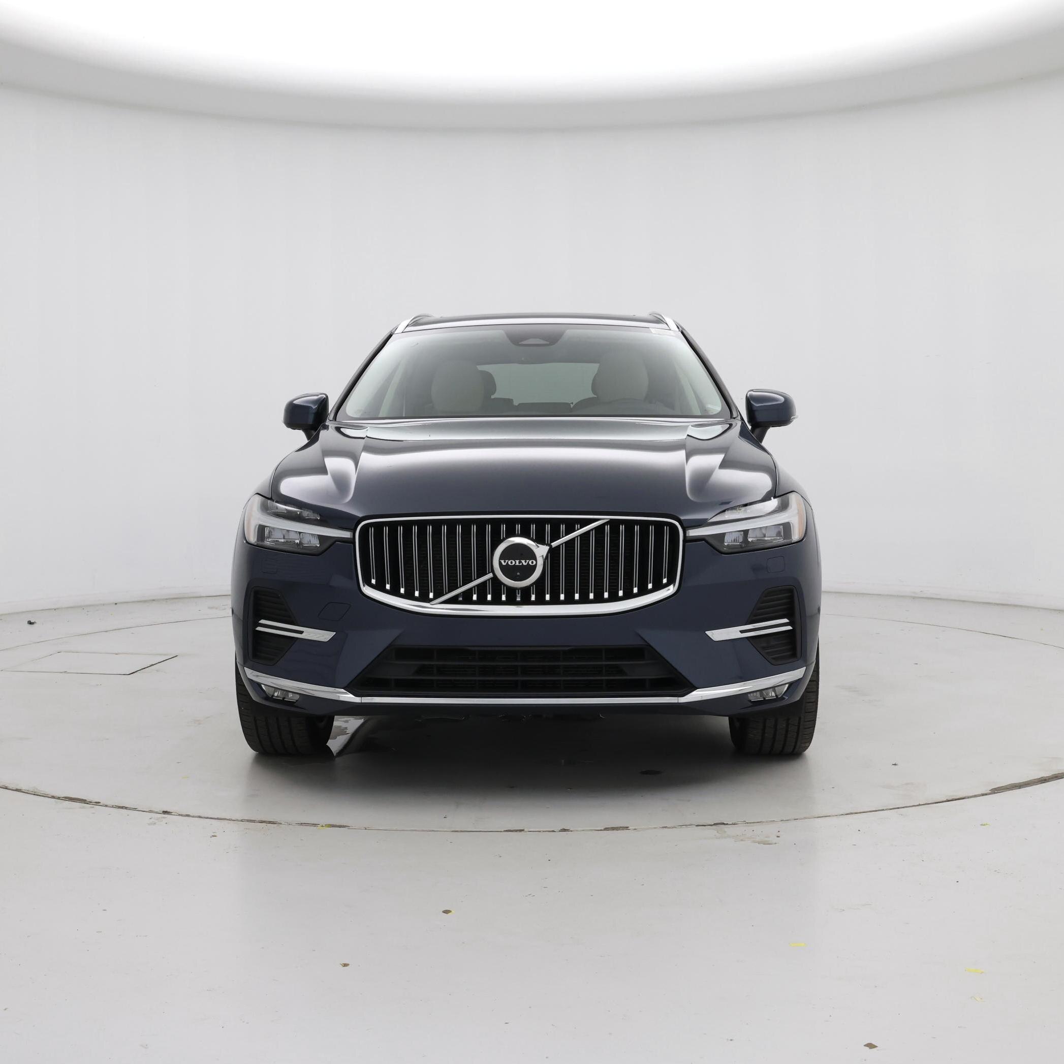Thumbnail: 2023 Volvo XC60 - 5