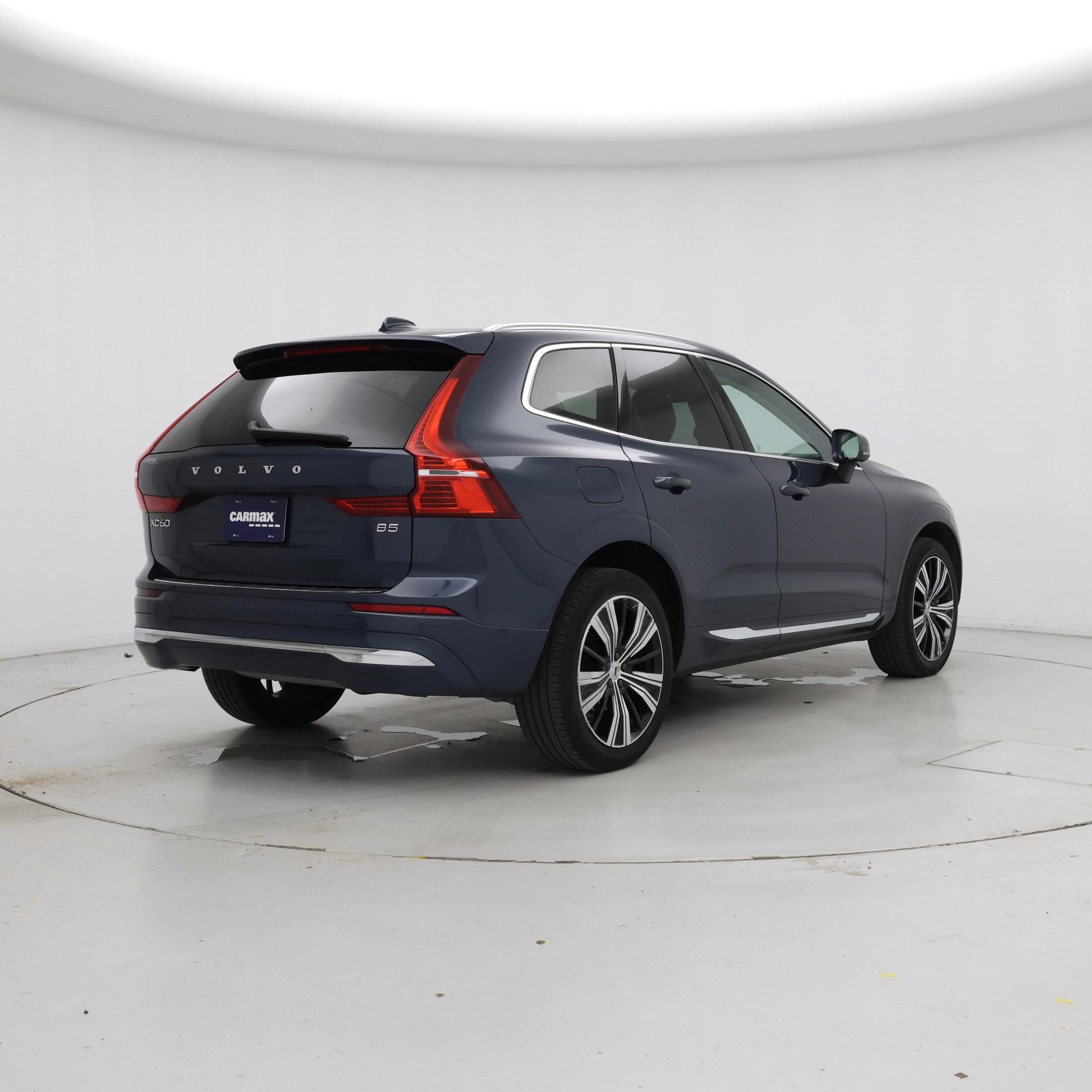 Thumbnail: 2023 Volvo XC60 - 8