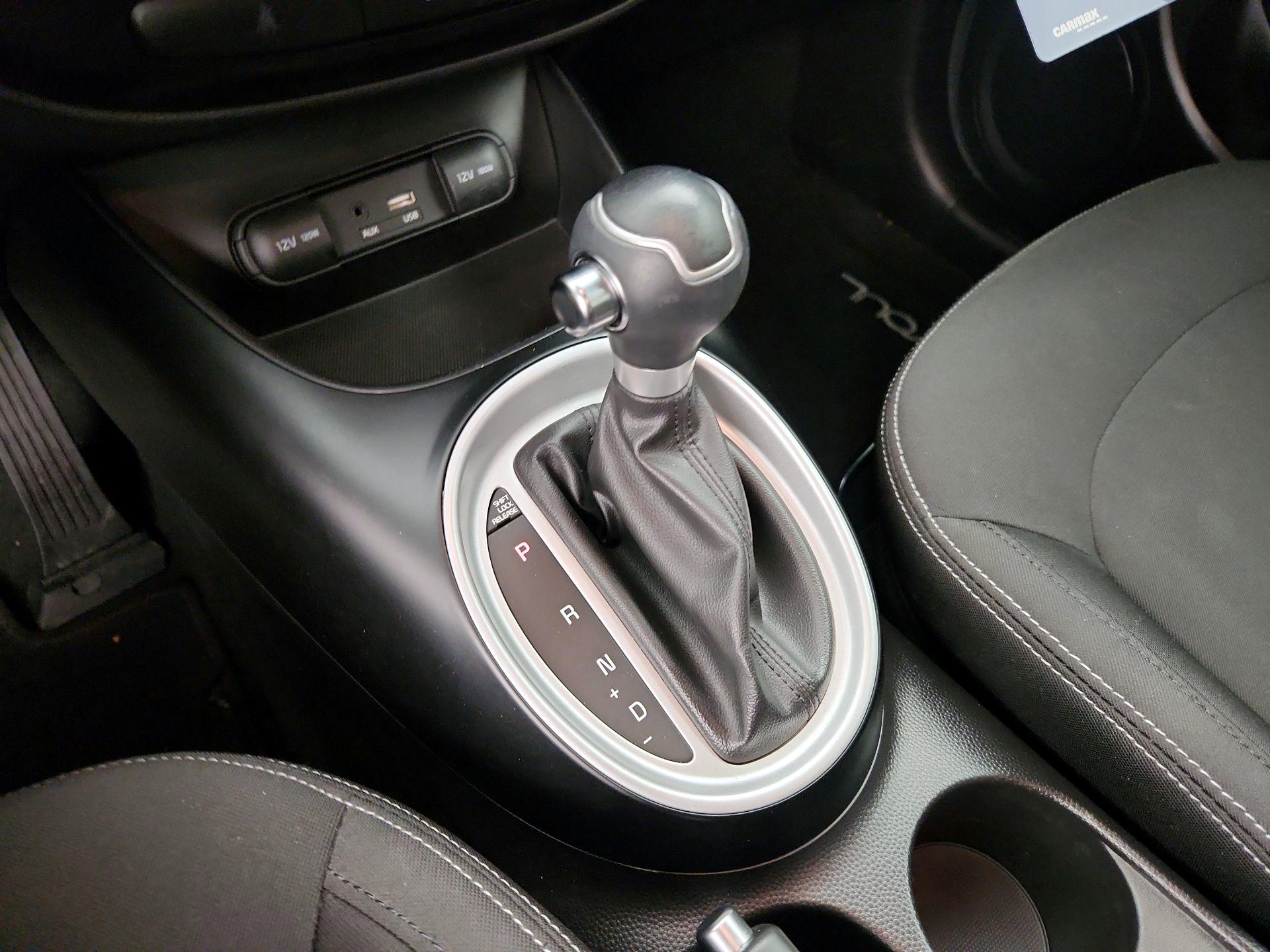 Thumbnail: 2016 Kia Soul - 16