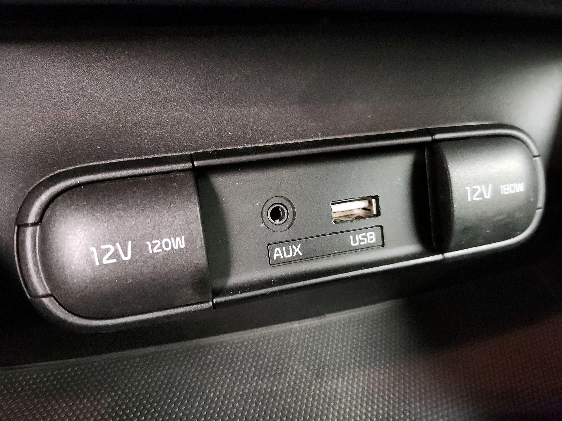 Thumbnail: 2016 Kia Soul - 17