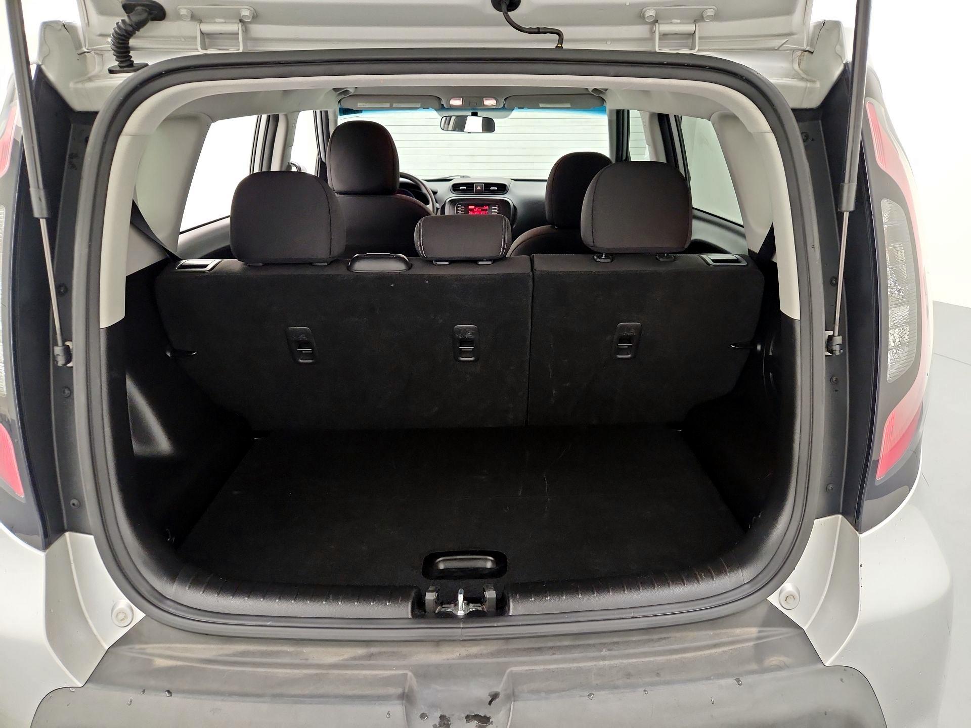 Thumbnail: 2016 Kia Soul - 19