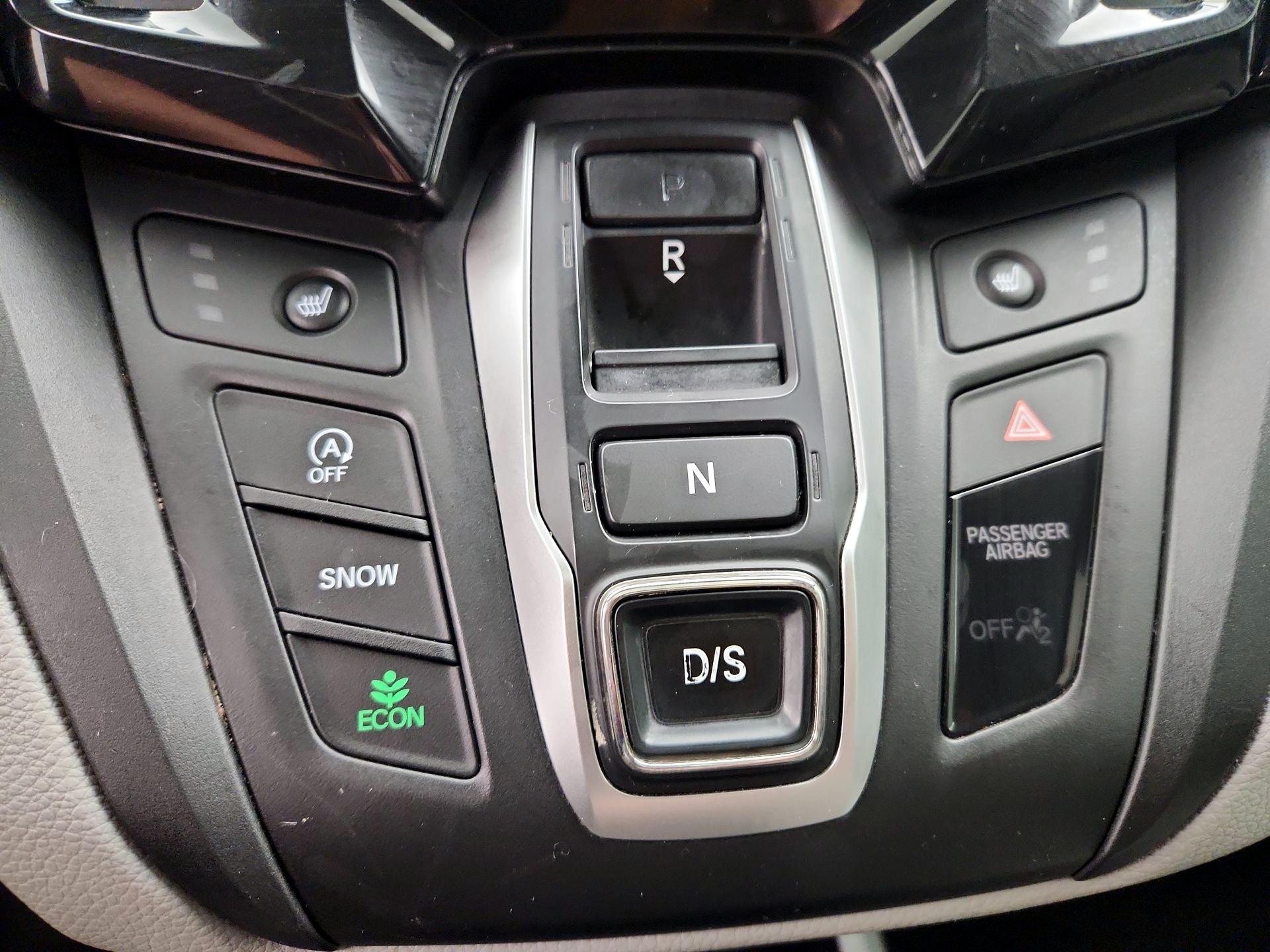 Thumbnail: 2019 Honda Odyssey - 18