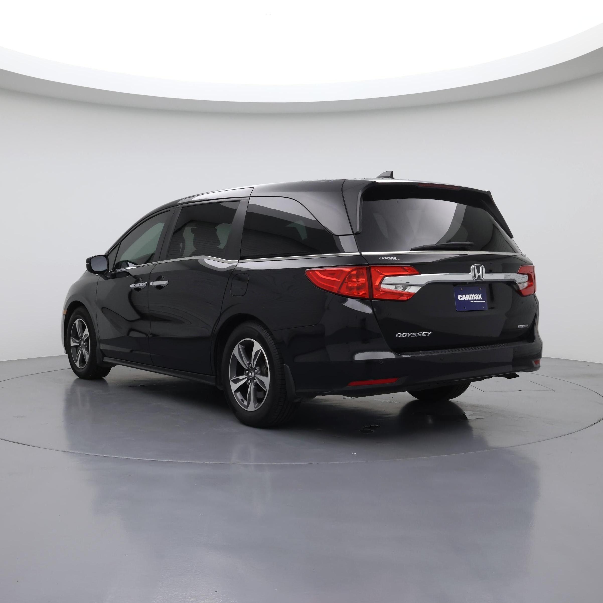 Thumbnail: 2019 Honda Odyssey - 2