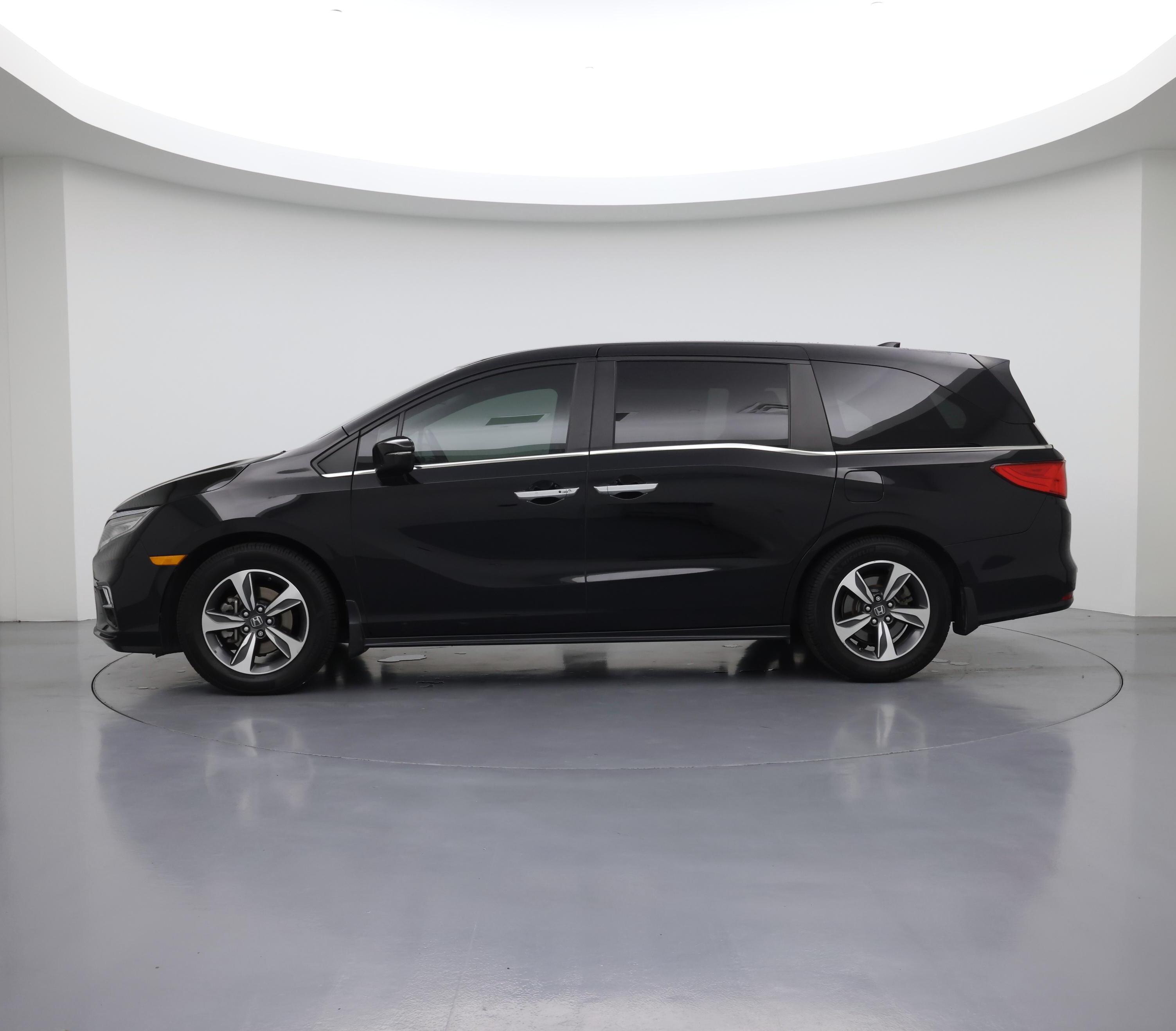 Thumbnail: 2019 Honda Odyssey - 3