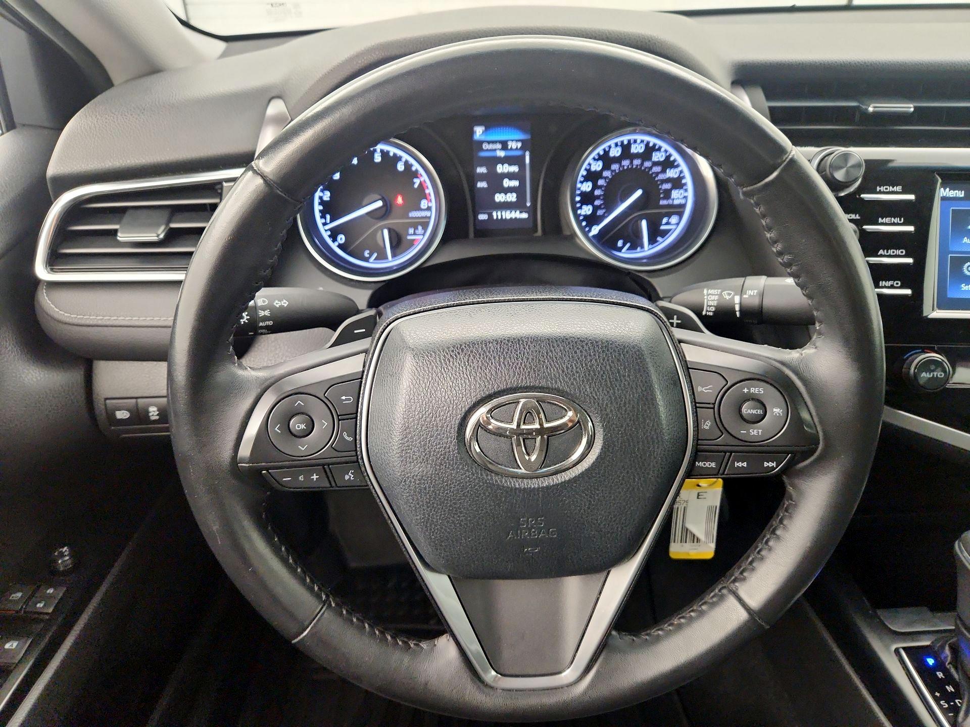 Thumbnail: 2018 Toyota Camry - 10