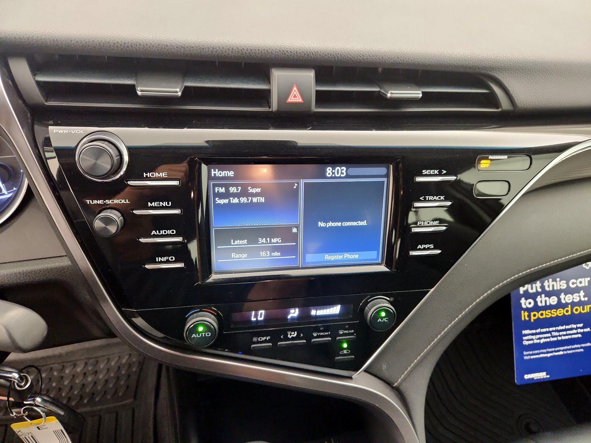 Thumbnail: 2018 Toyota Camry - 16