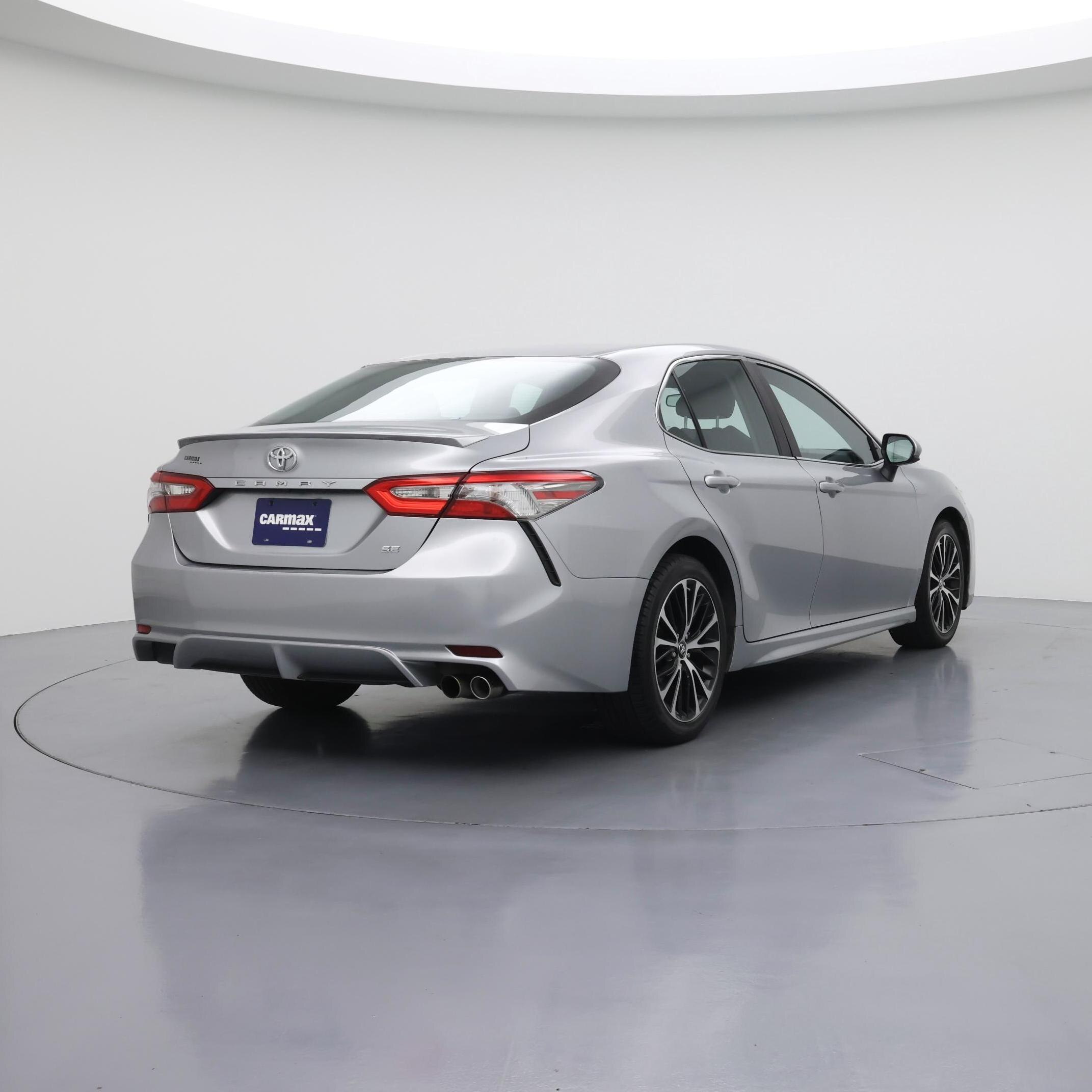 Thumbnail: 2018 Toyota Camry - 8