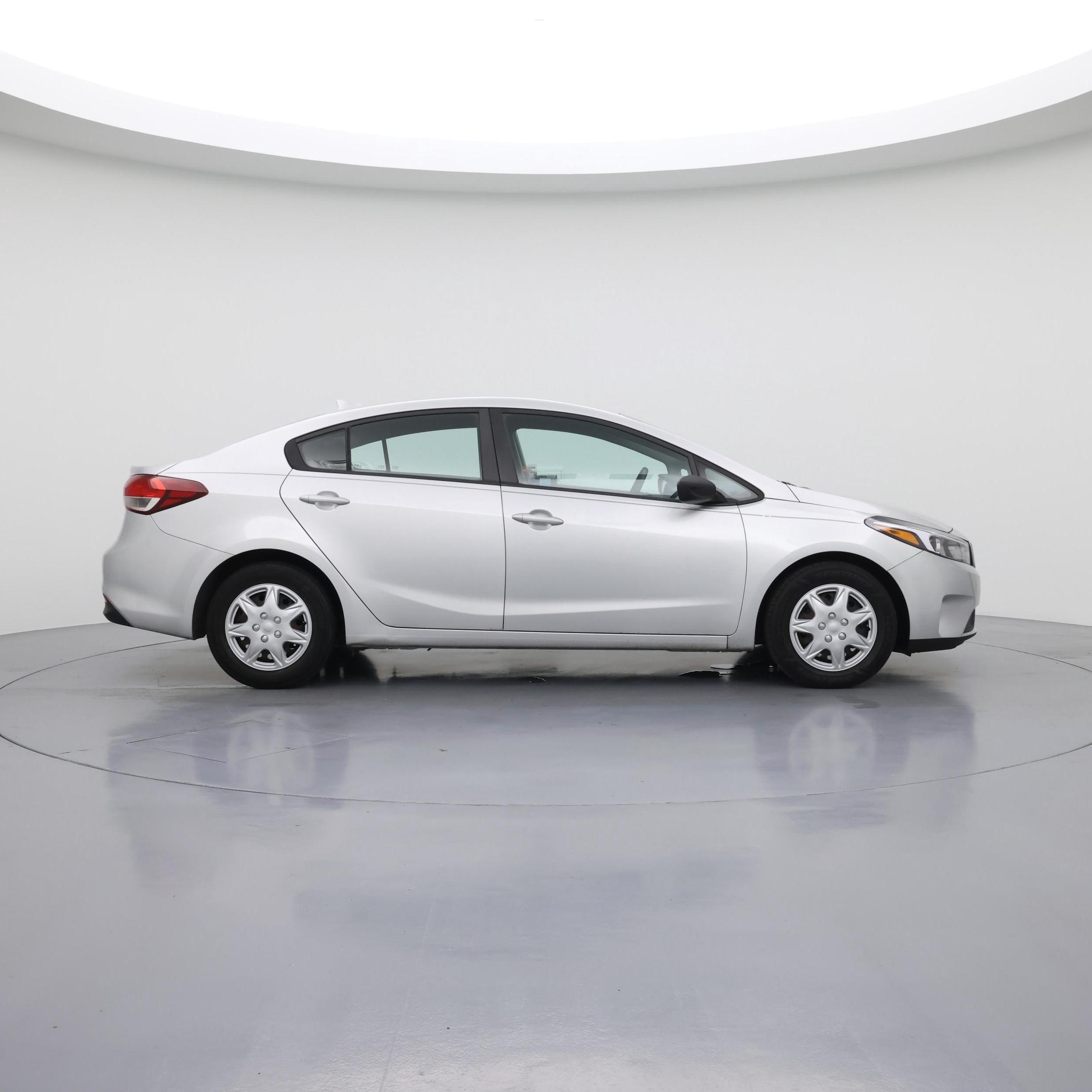 Thumbnail: 2017 Kia Forte - 7