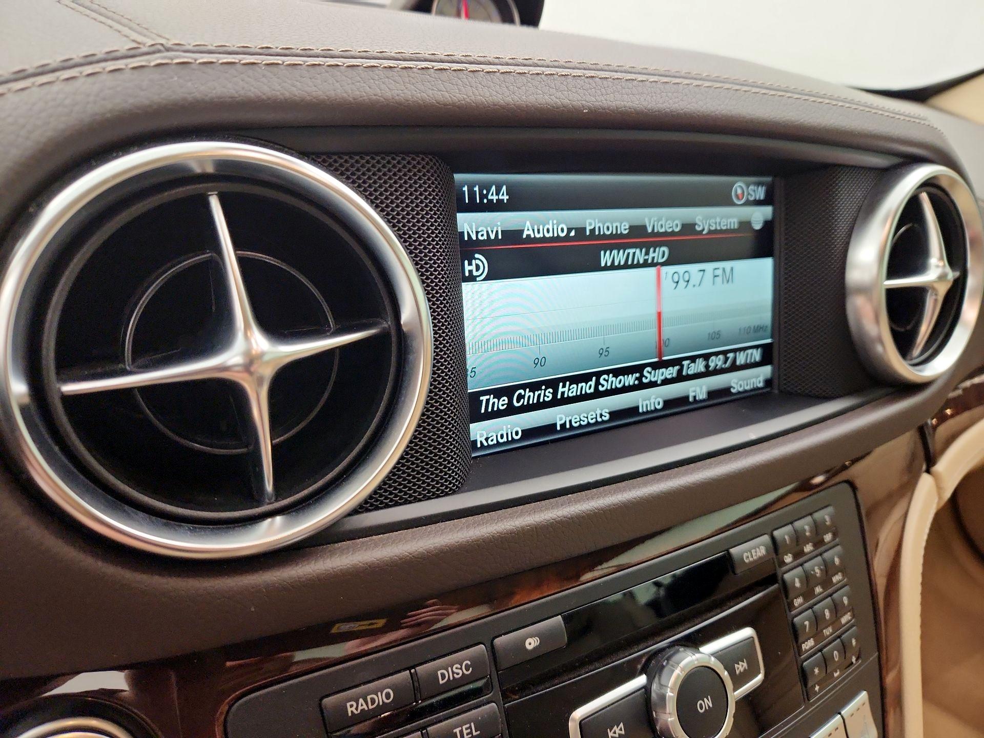 Thumbnail: 2014 Mercedes-Benz SL-Class - 16