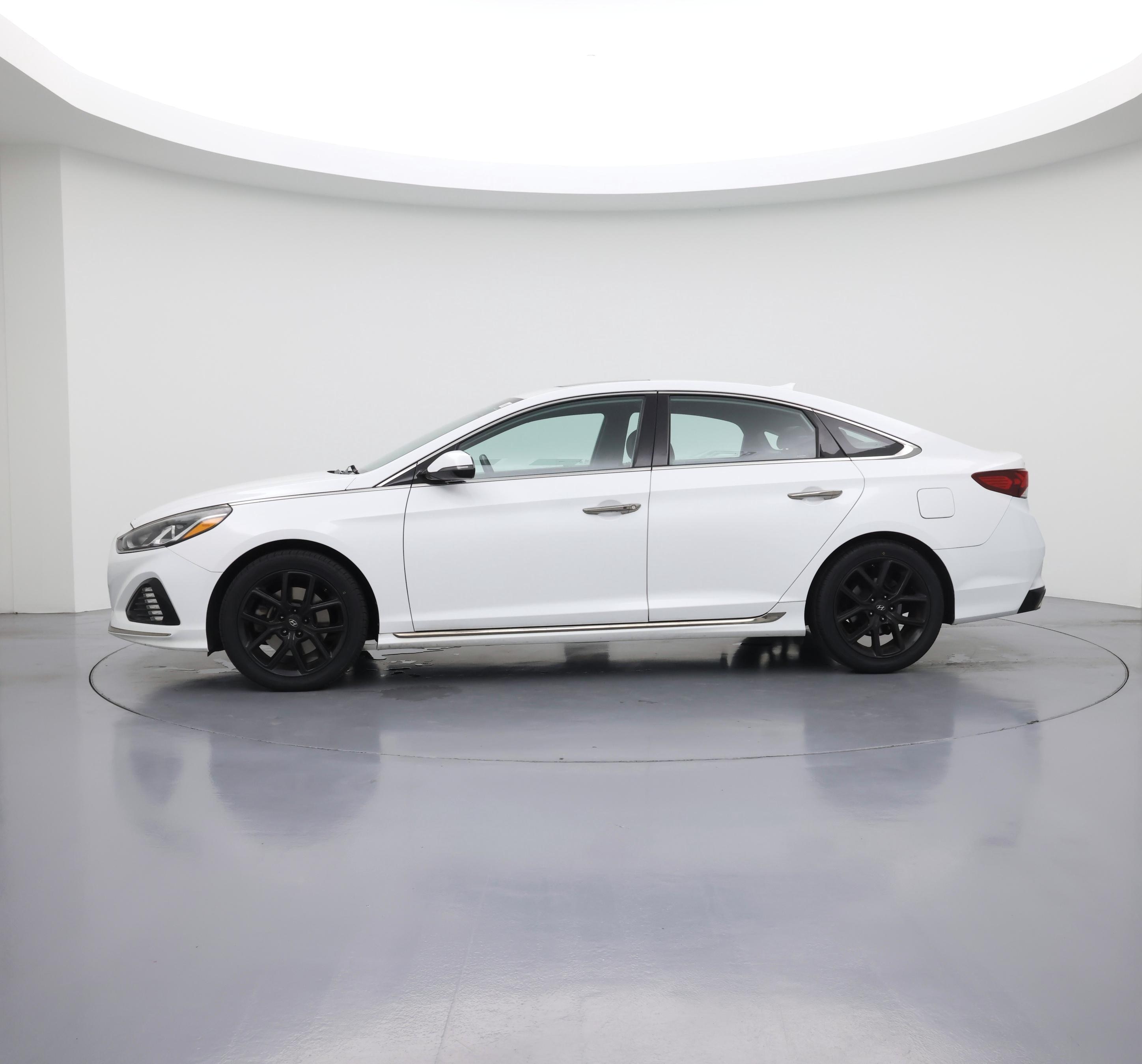 Thumbnail: 2018 Hyundai Sonata - 3