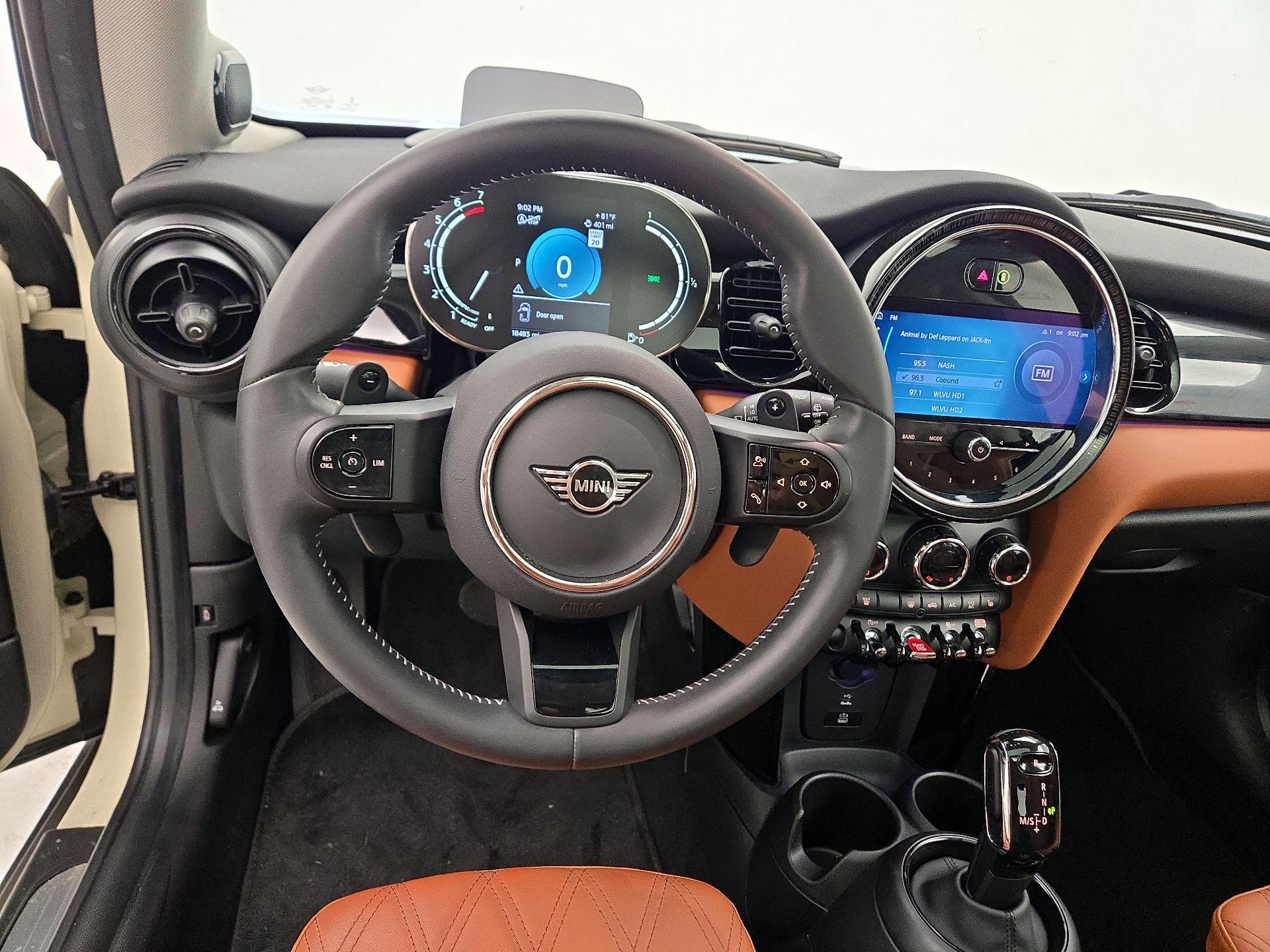 Thumbnail: 2023 MINI Cooper Hardtop - 10
