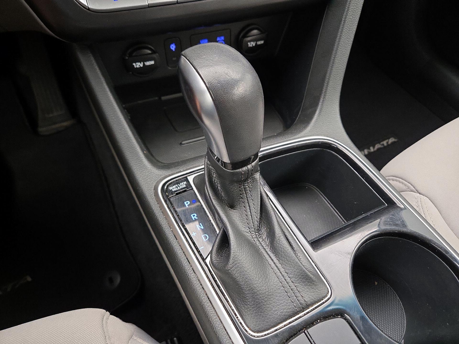 Thumbnail: 2019 Hyundai Sonata - 17
