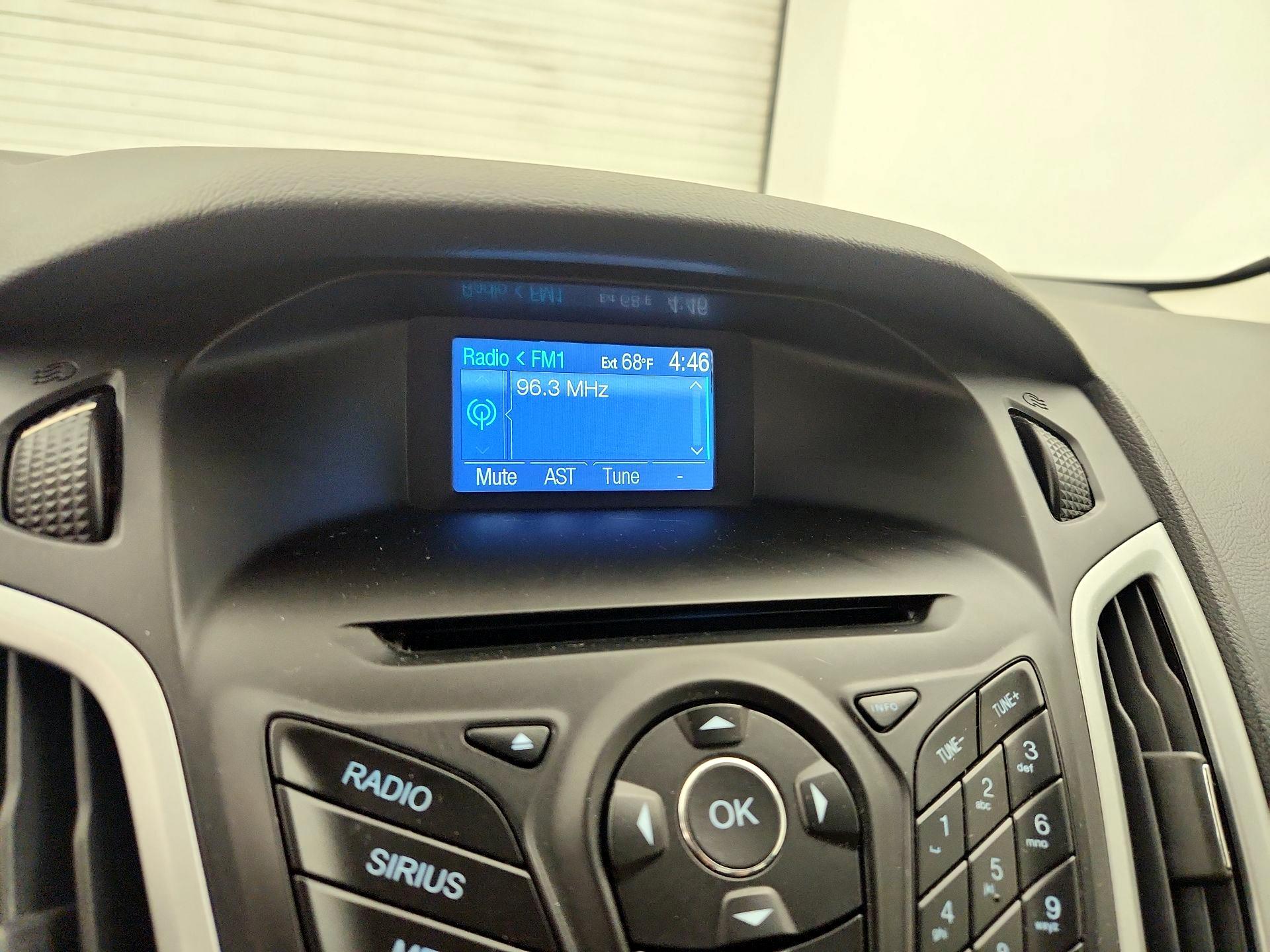 Thumbnail: 2013 Ford Focus - 14