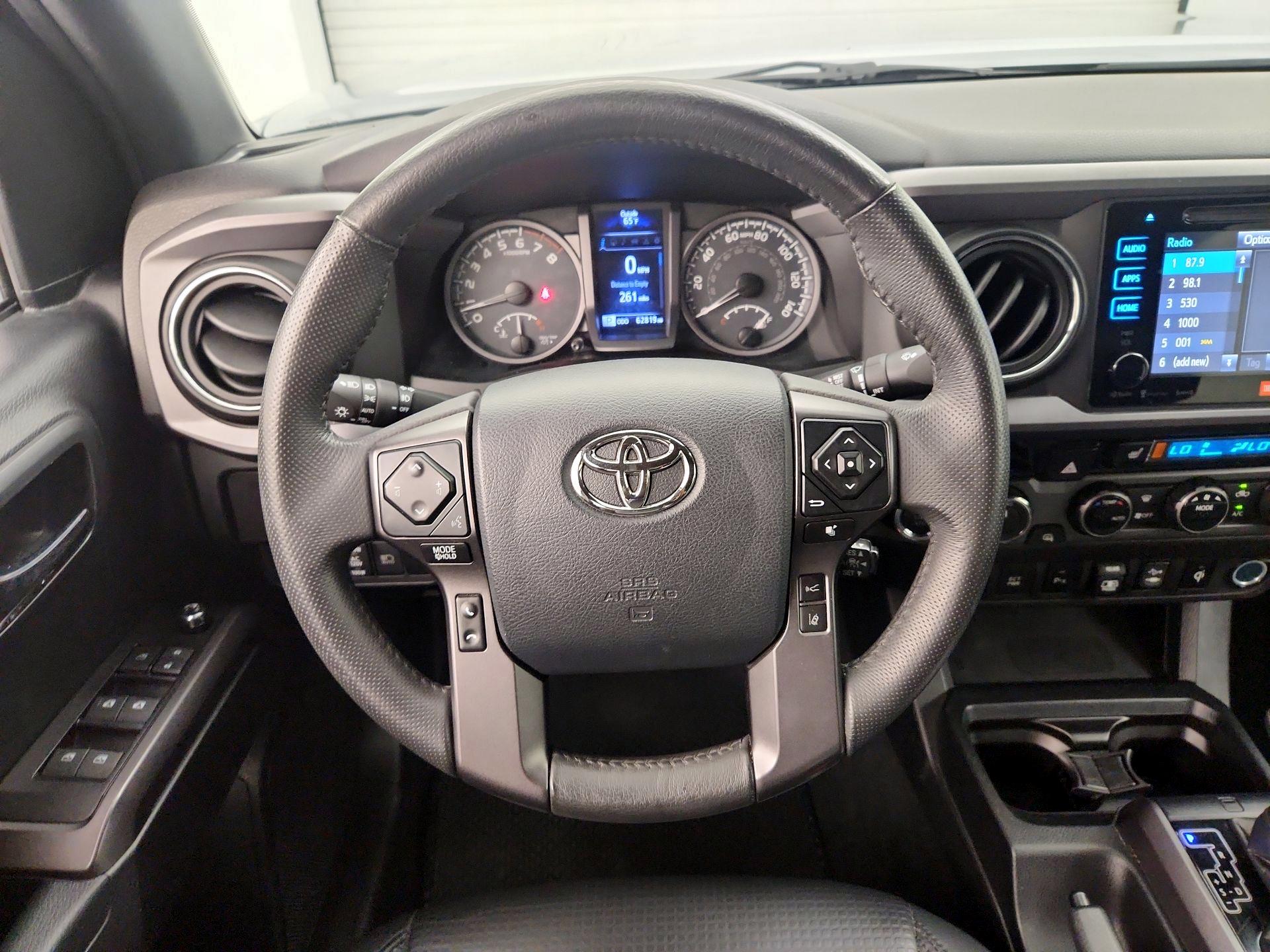 Thumbnail: 2018 Toyota Tacoma - 10