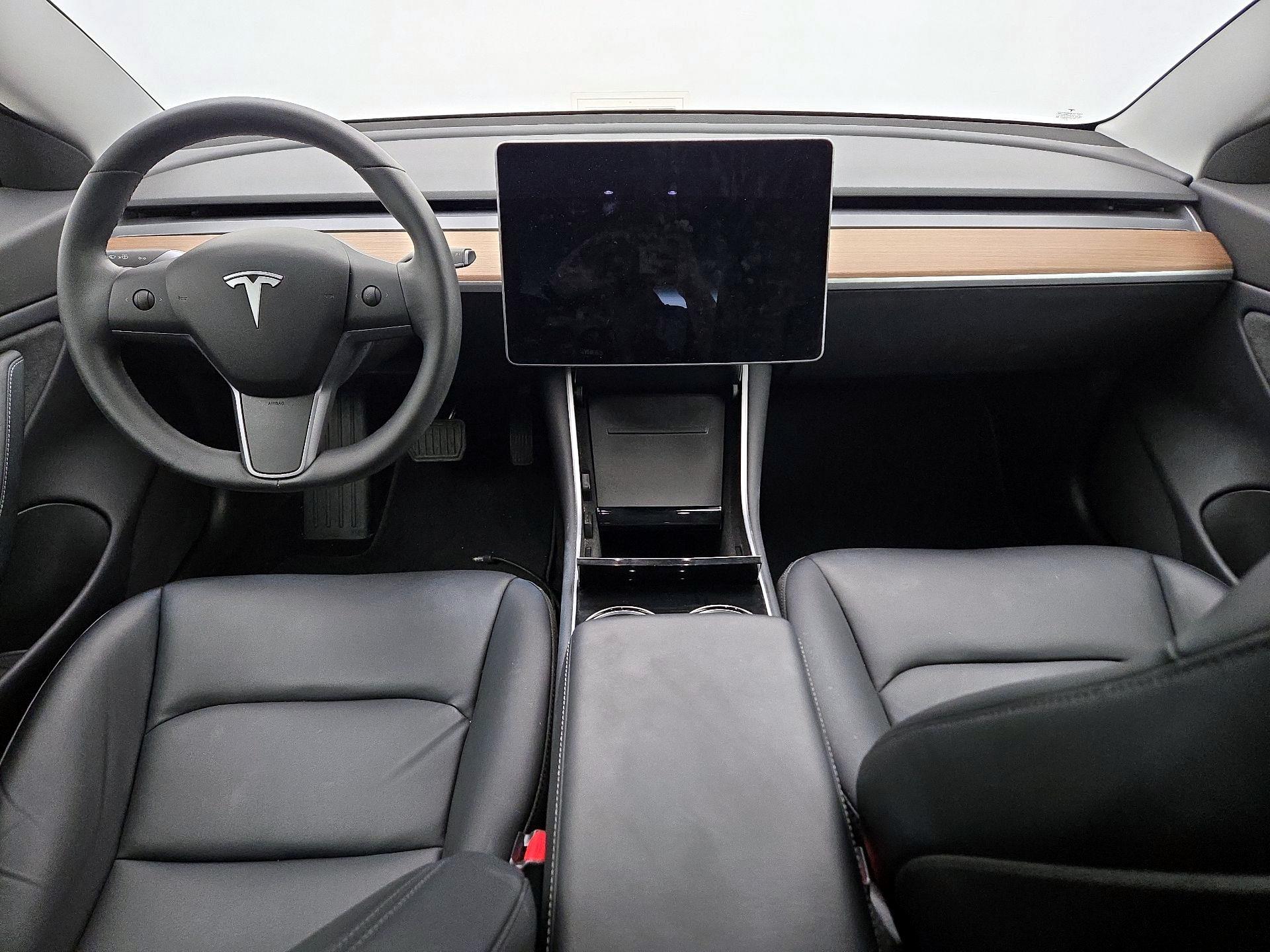 Thumbnail: 2019 Tesla Model 3 - 9