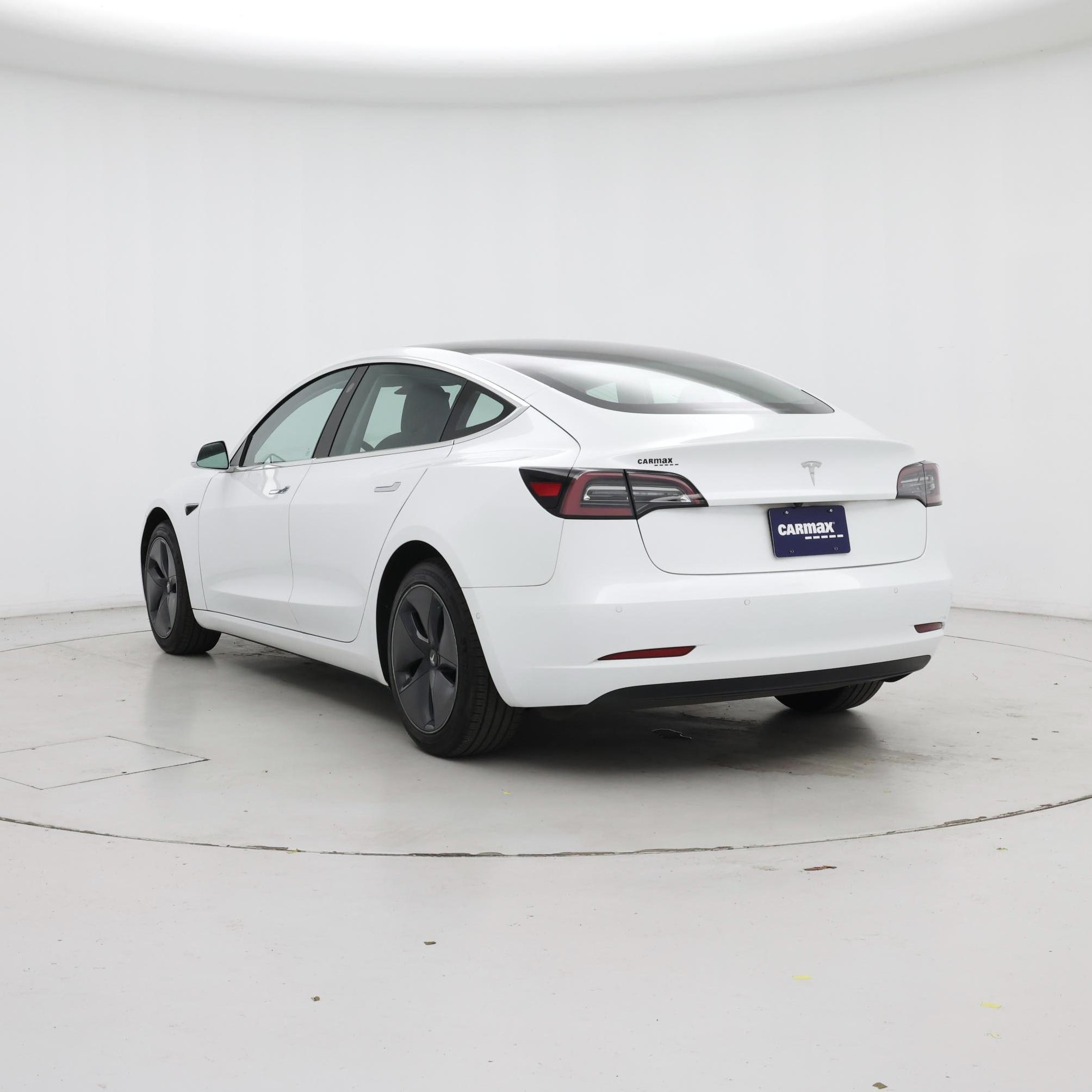 Thumbnail: 2019 Tesla Model 3 - 2