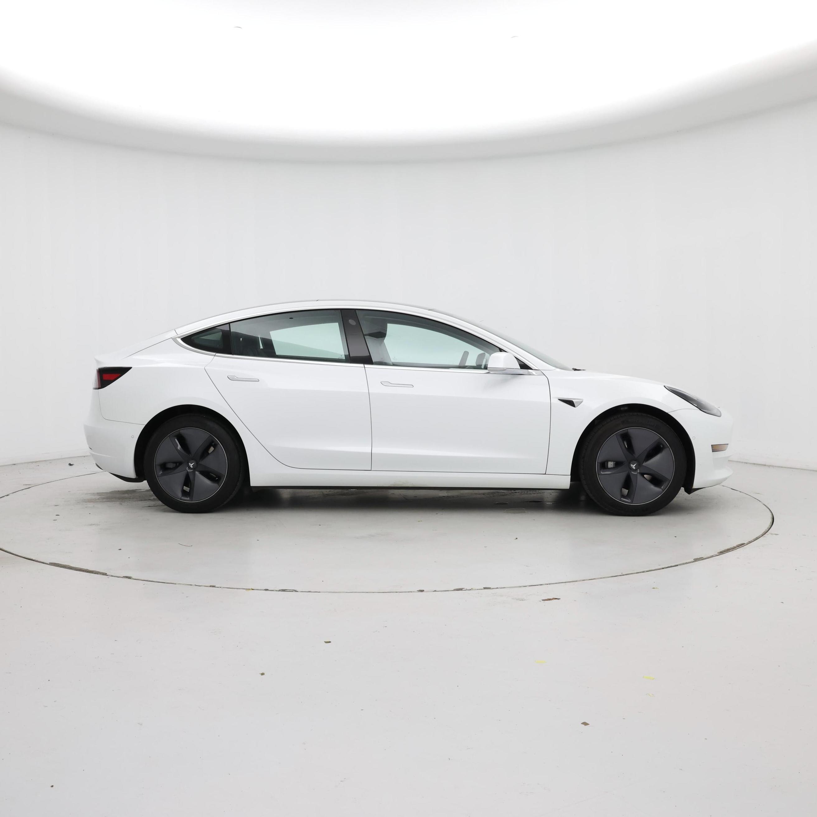 Thumbnail: 2019 Tesla Model 3 - 7