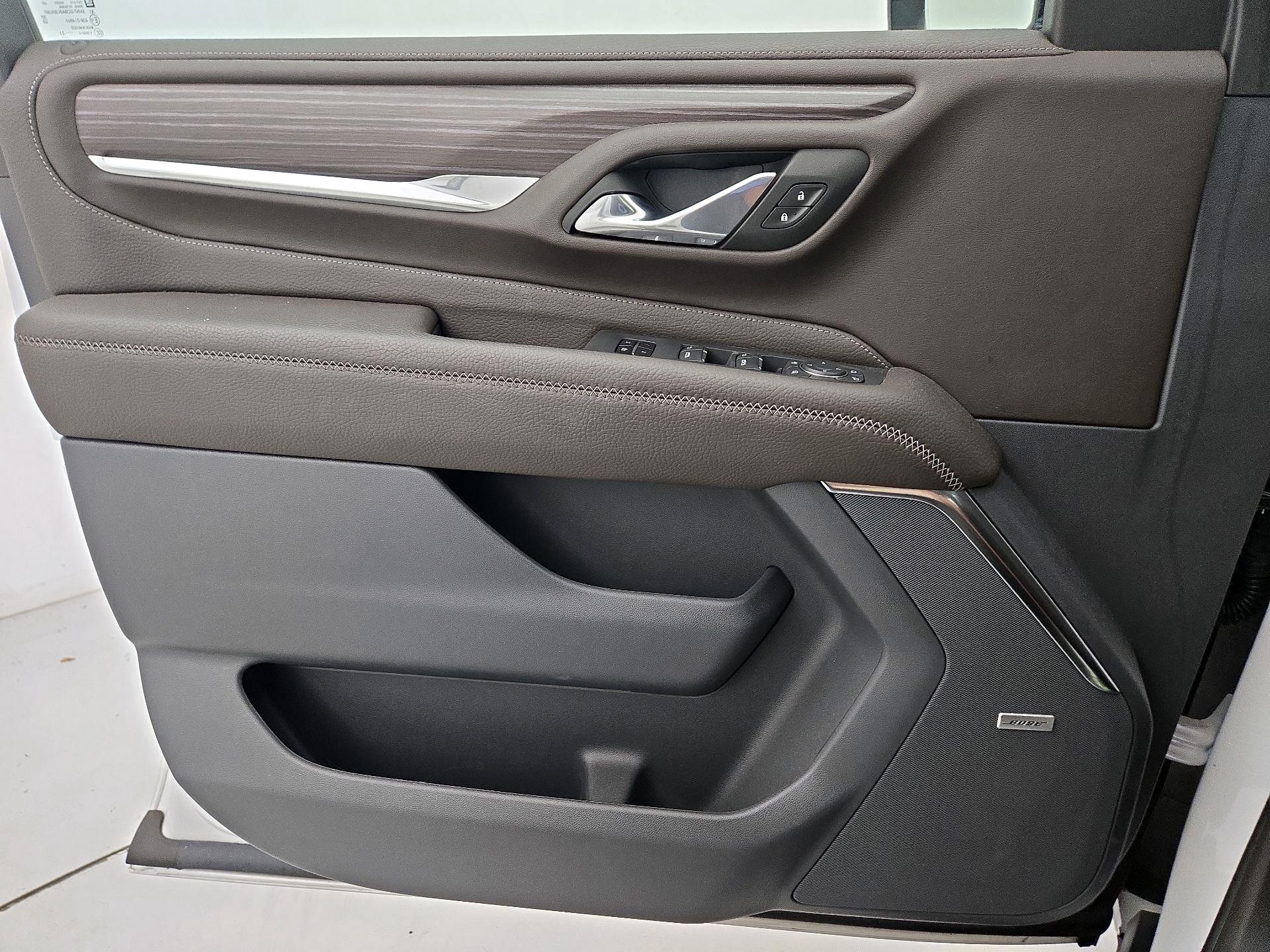 Thumbnail: 2023 GMC Yukon XL - 12