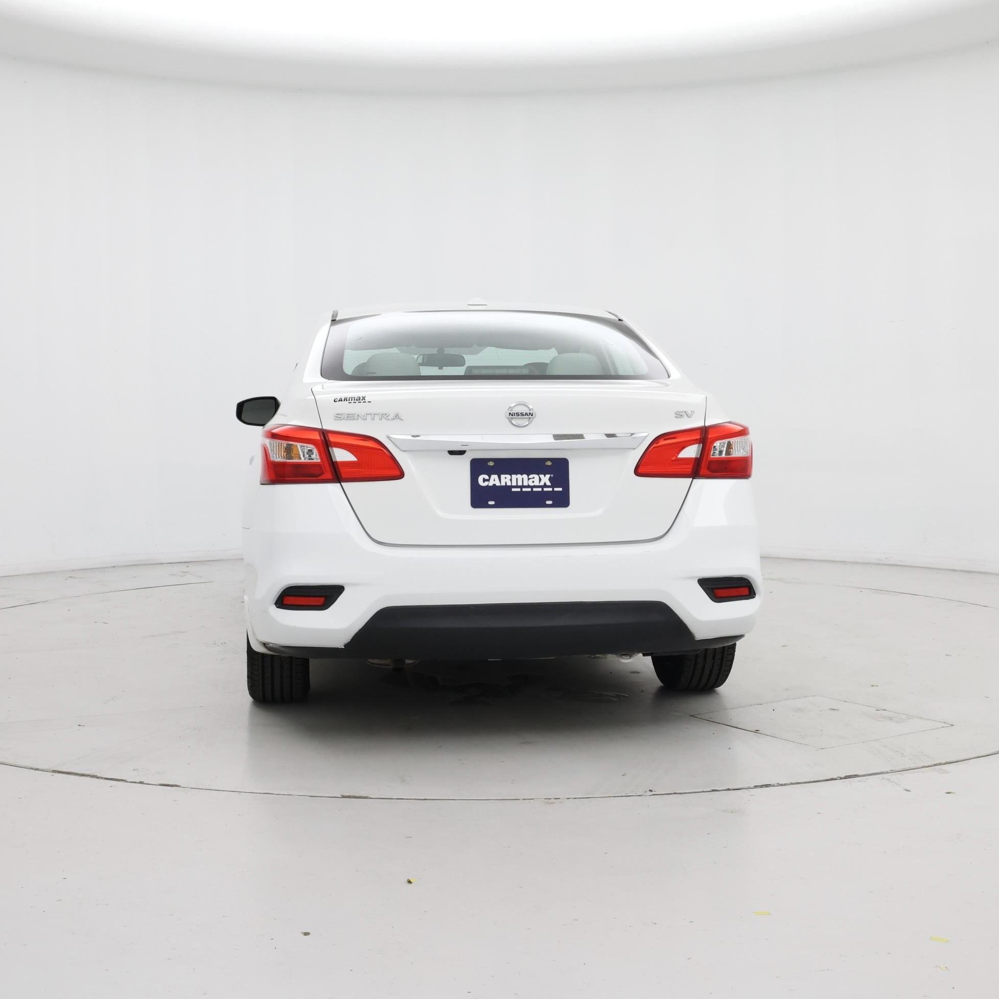 Thumbnail: 2016 Nissan Sentra - 6
