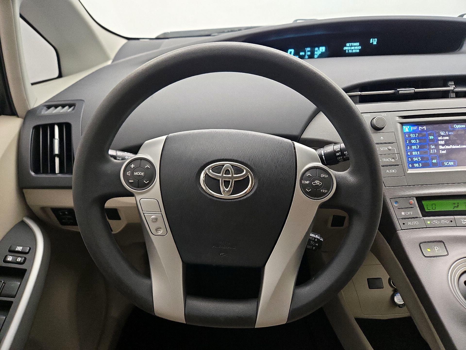 Thumbnail: 2015 Toyota Prius - 10
