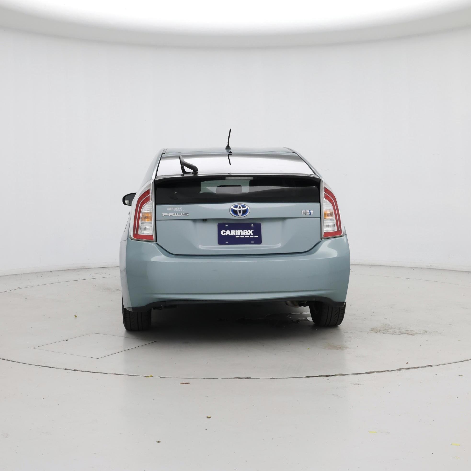 Thumbnail: 2015 Toyota Prius - 6