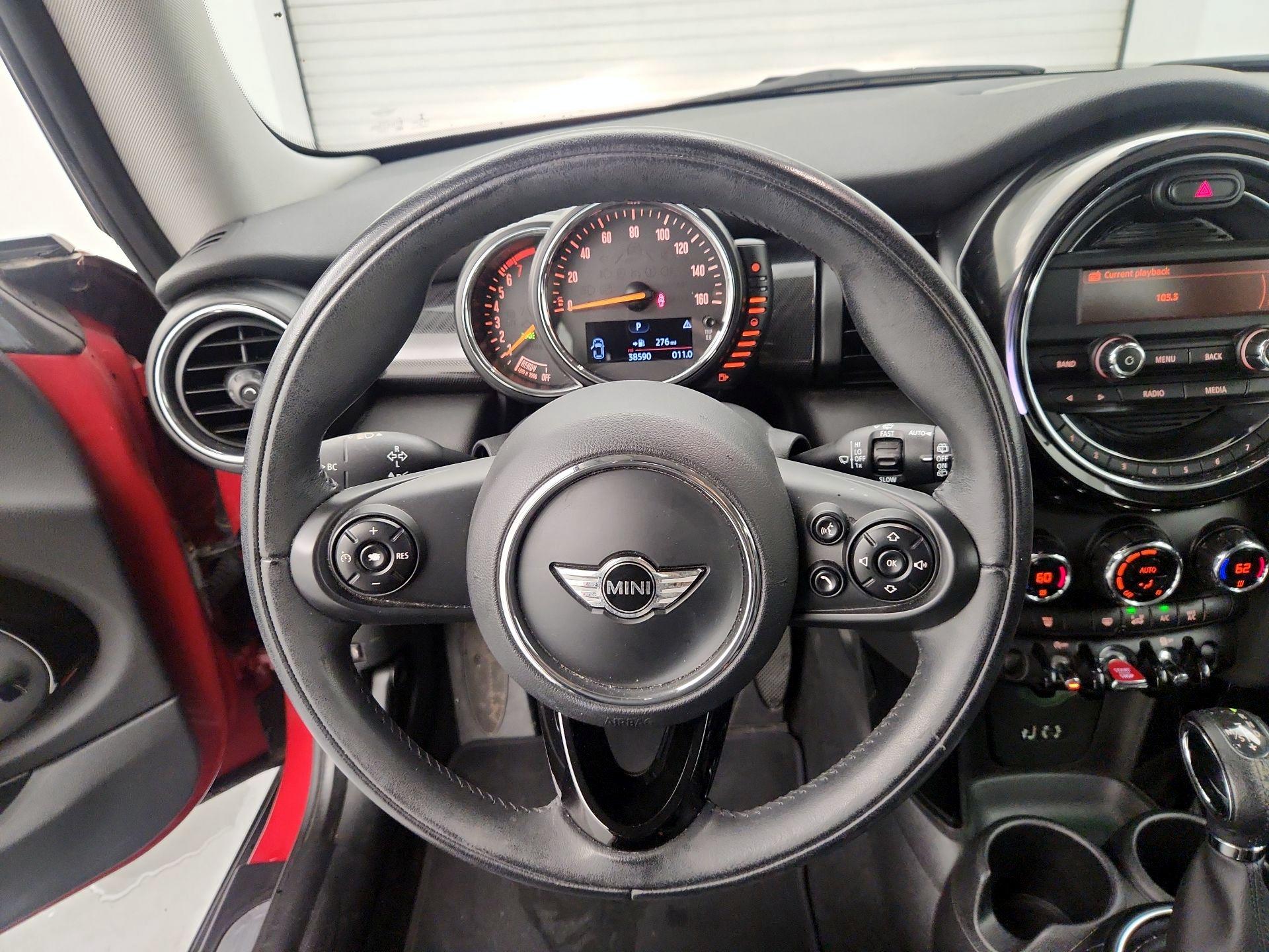 Thumbnail: 2015 MINI Cooper Hardtop - 10