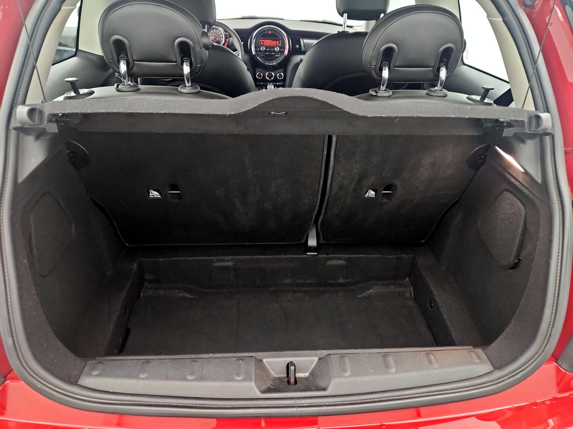 Thumbnail: 2015 MINI Cooper Hardtop - 18