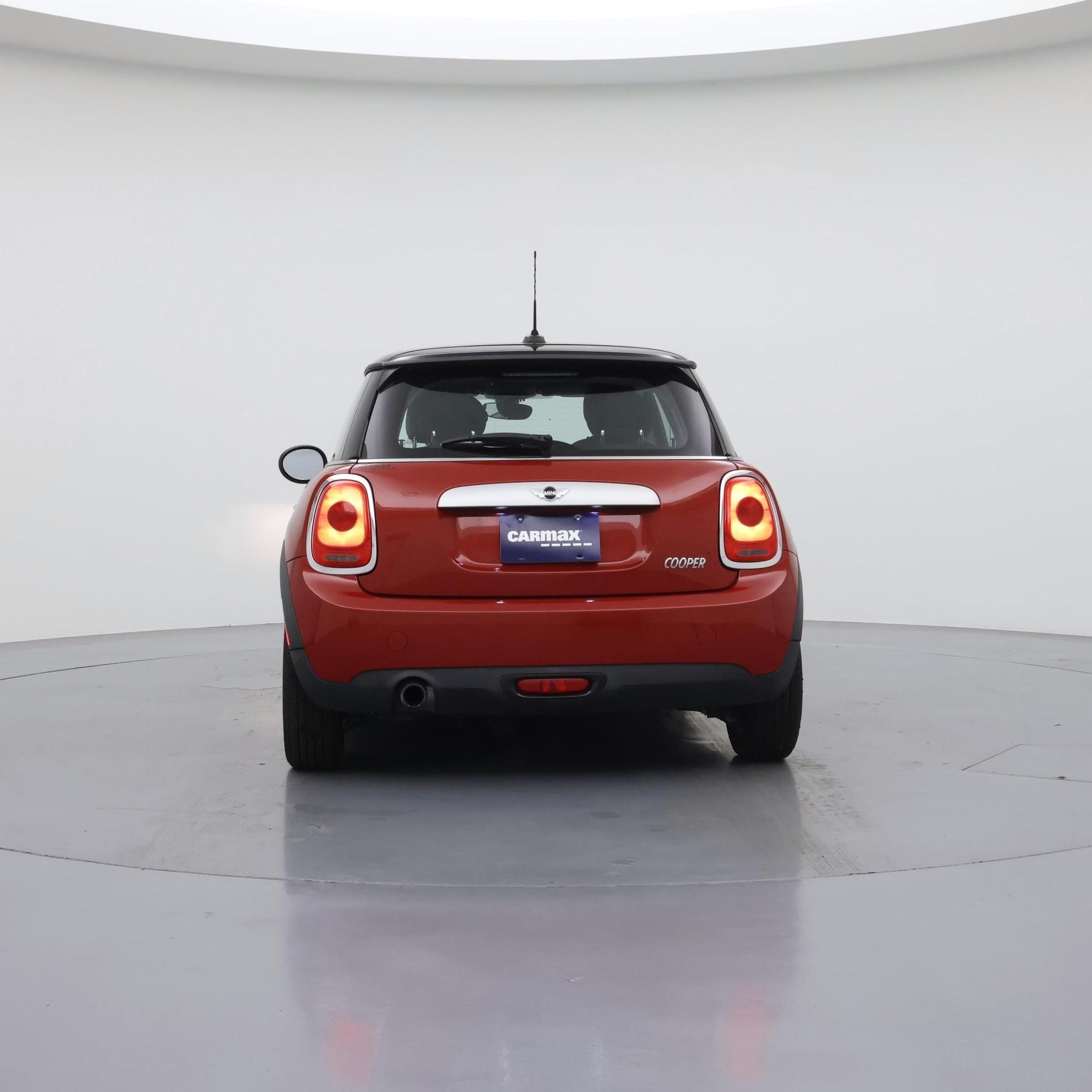 Thumbnail: 2015 MINI Cooper Hardtop - 6