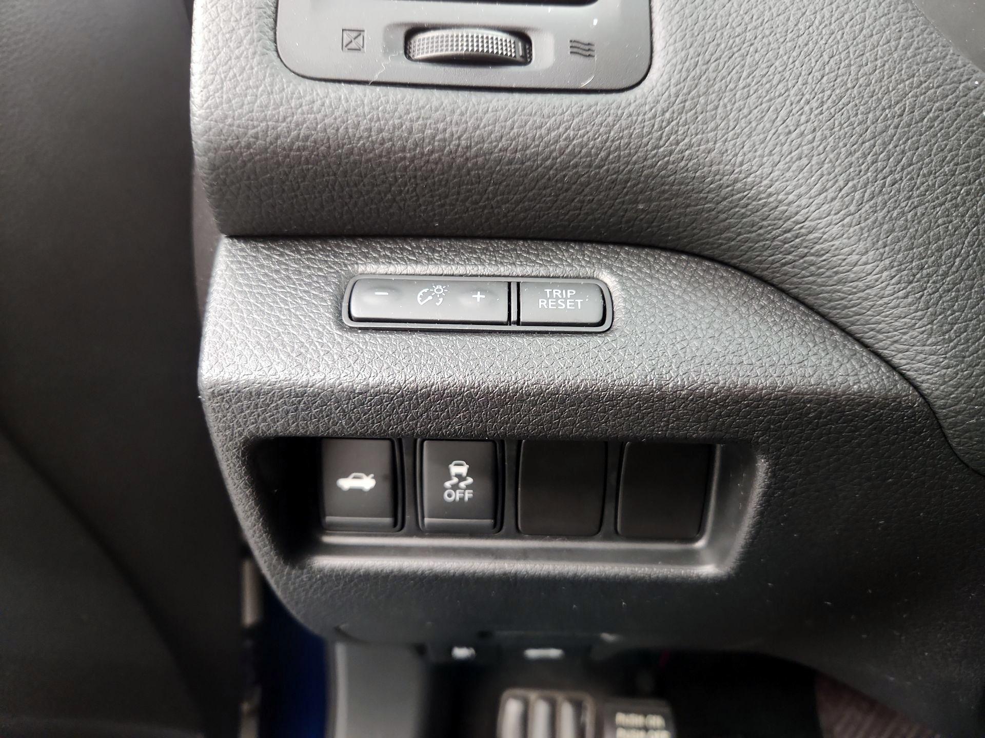 Thumbnail: 2016 Nissan Altima - 13