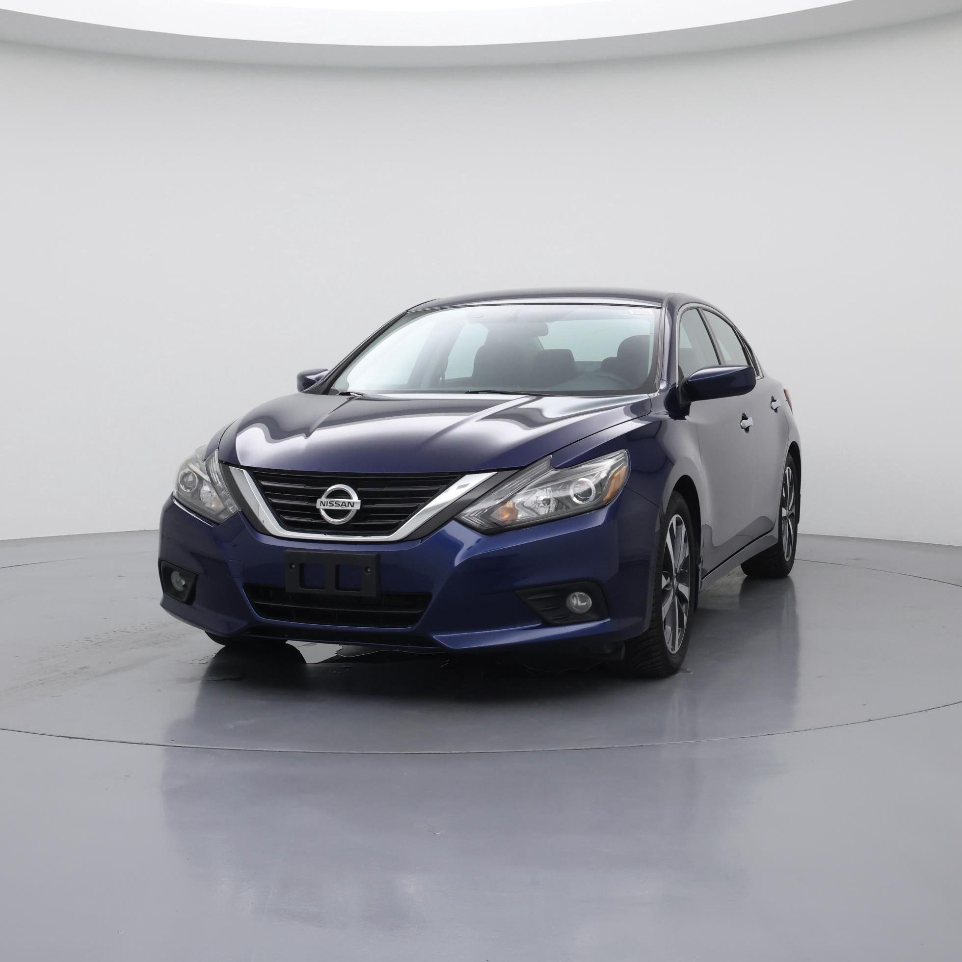 Thumbnail: 2016 Nissan Altima - 4