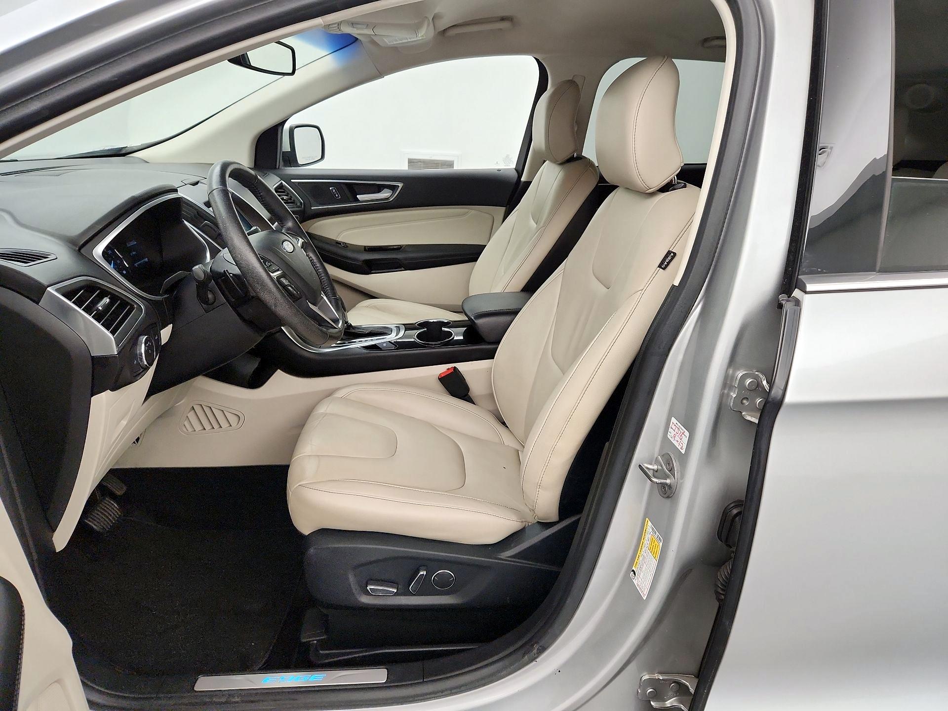 Thumbnail: 2017 Ford Edge - 11