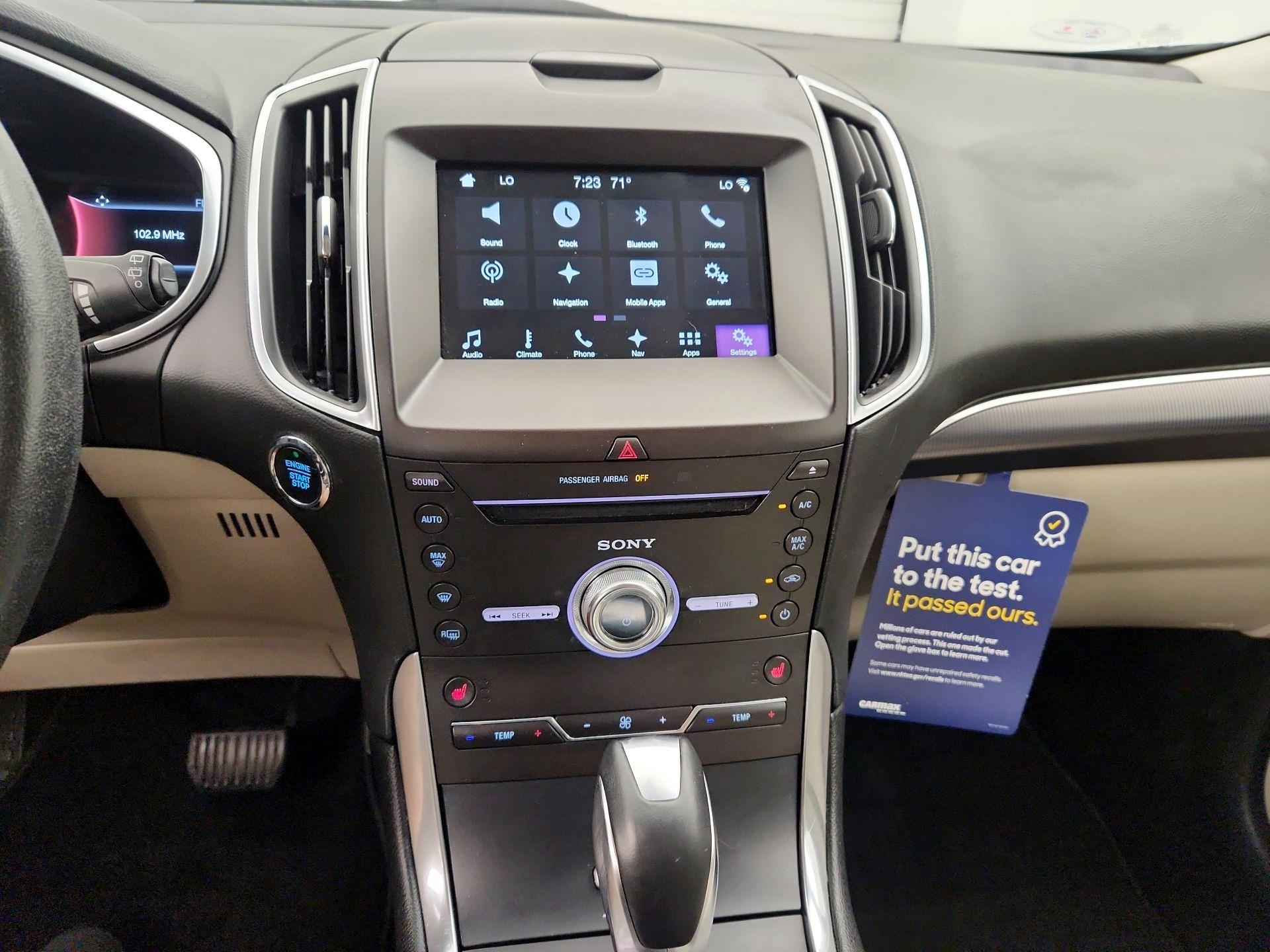 Thumbnail: 2017 Ford Edge - 17