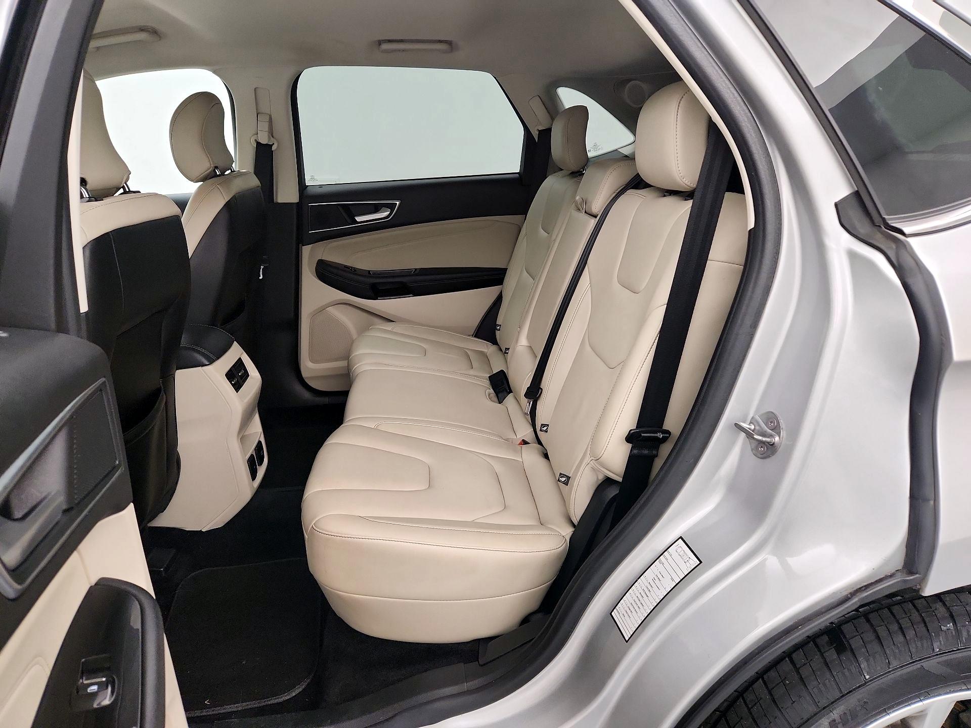 Thumbnail: 2017 Ford Edge - 20