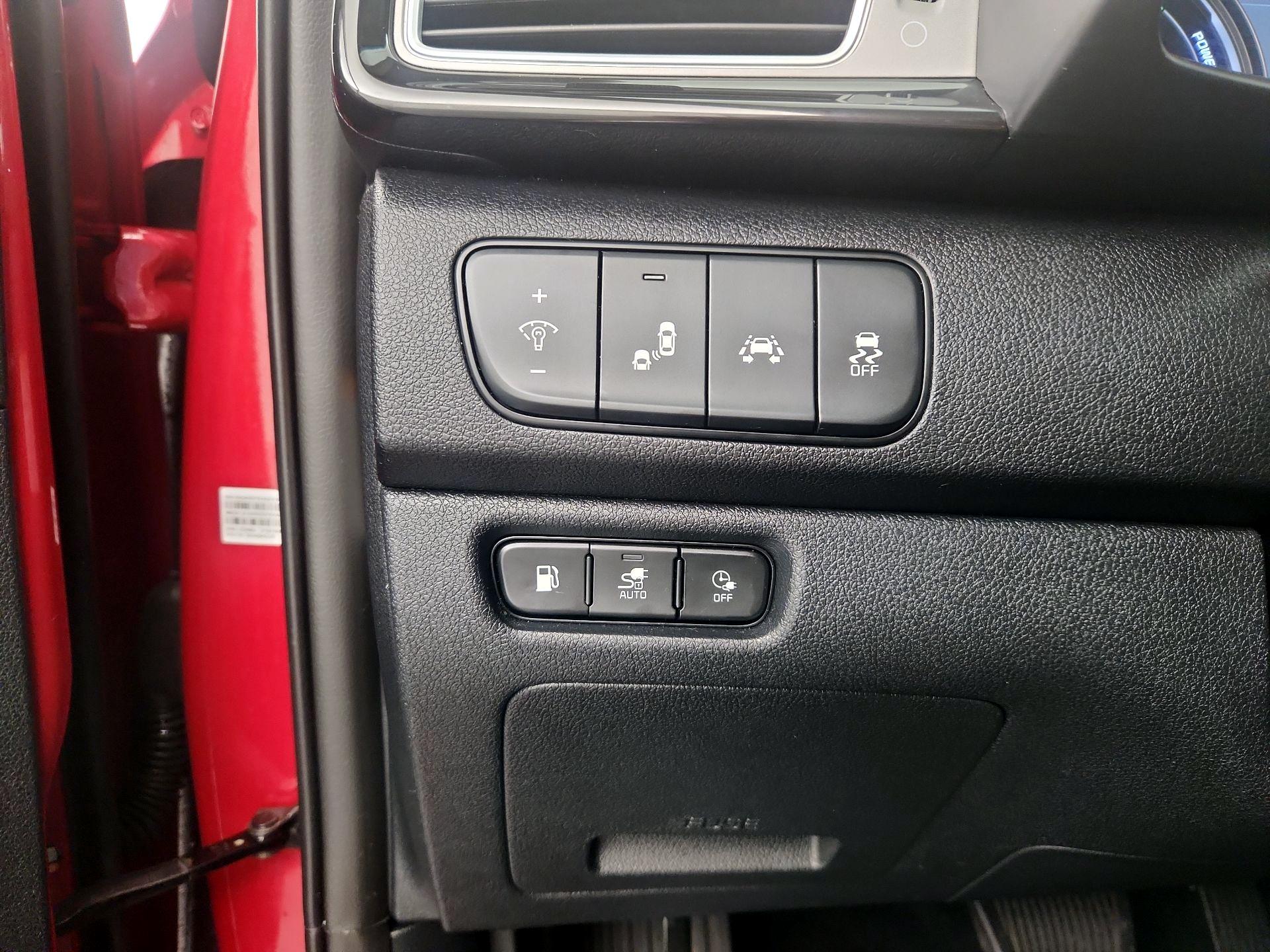 Thumbnail: 2019 Kia Niro - 13