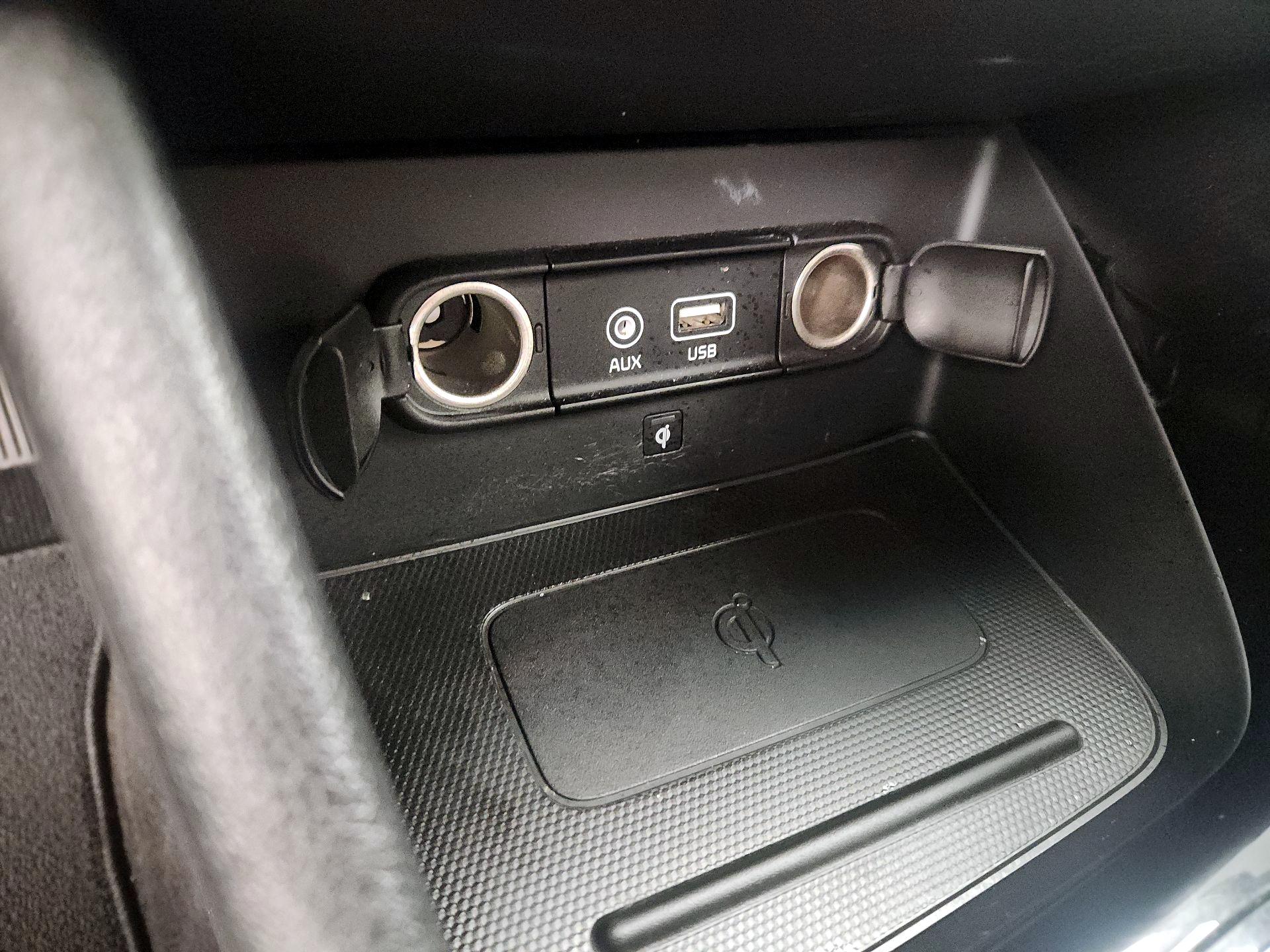 Thumbnail: 2019 Kia Niro - 19