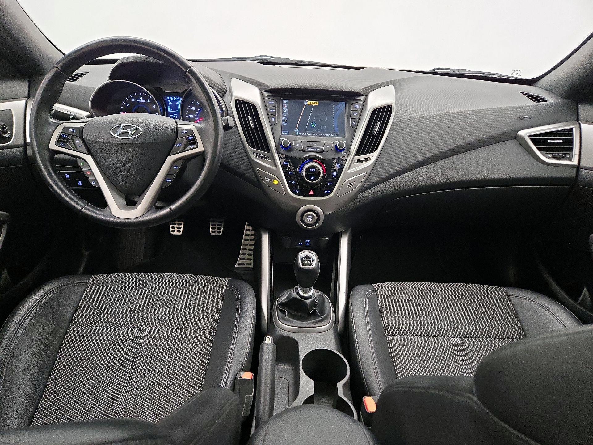 Thumbnail: 2016 Hyundai Veloster - 9