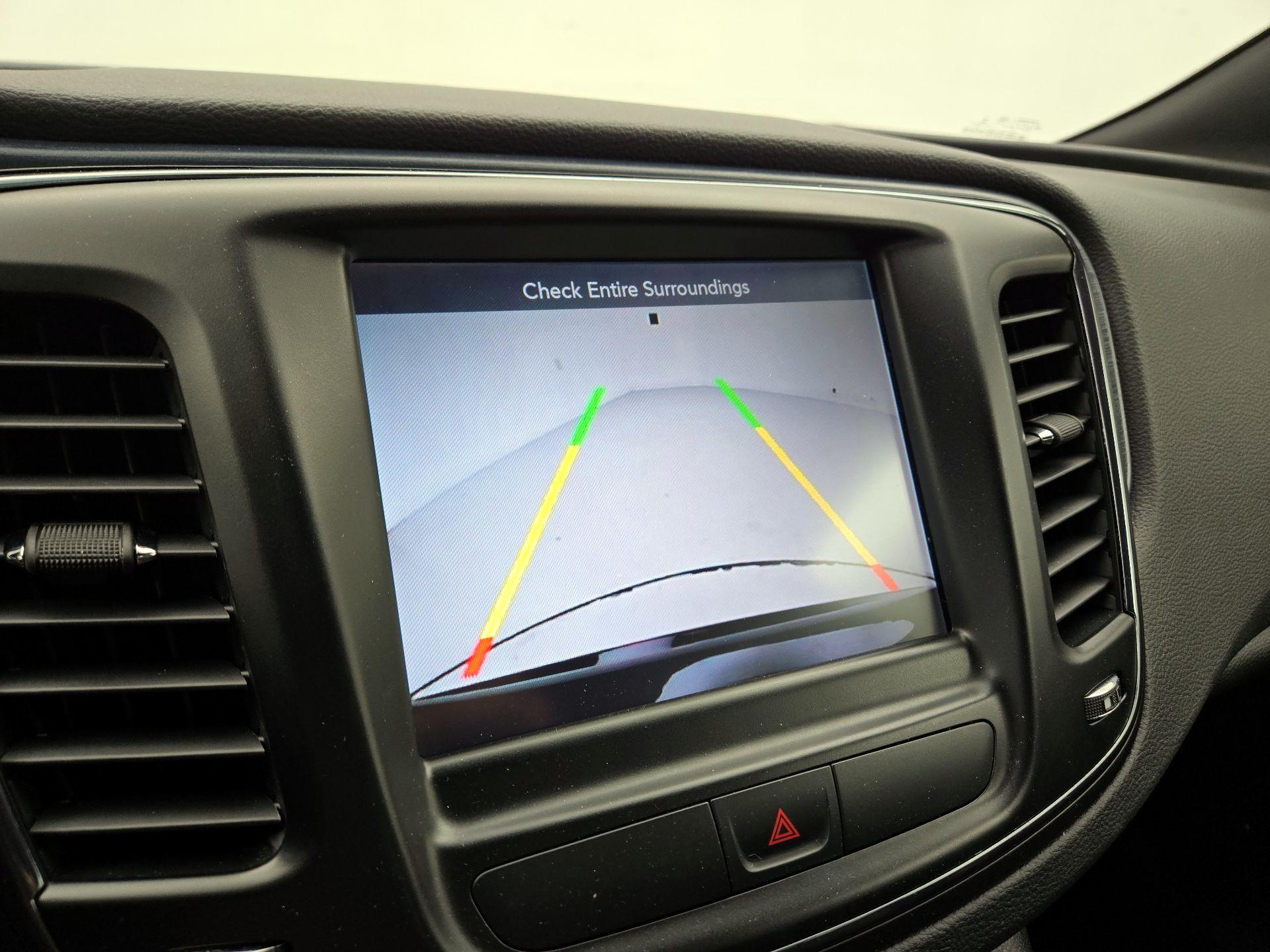 Thumbnail: 2016 Chrysler 200 - 15