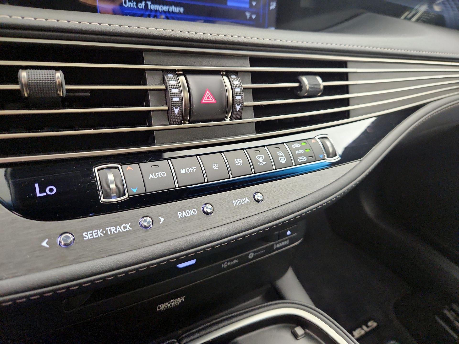 Thumbnail: 2018 Lexus LS - 17