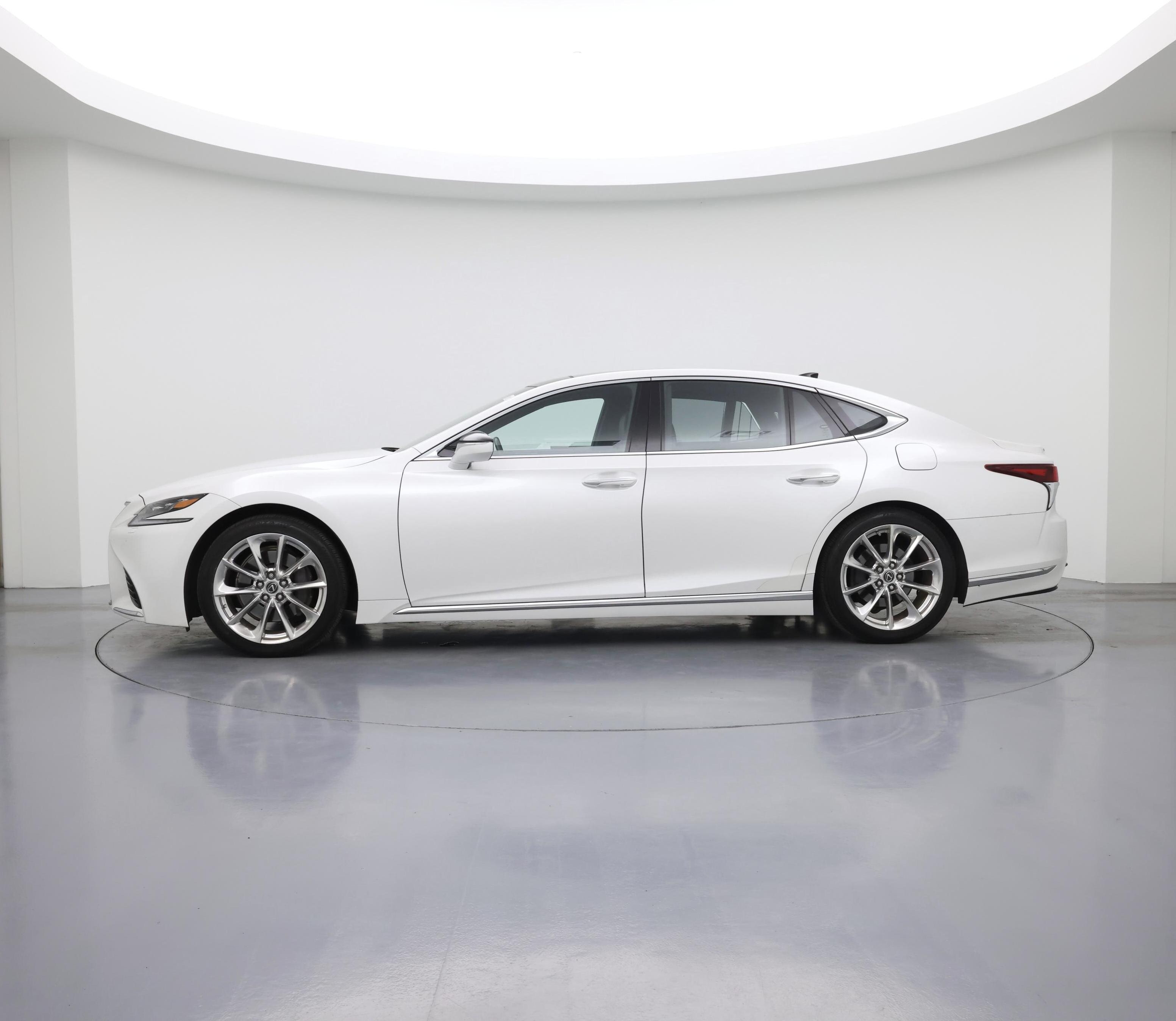 Thumbnail: 2018 Lexus LS - 3