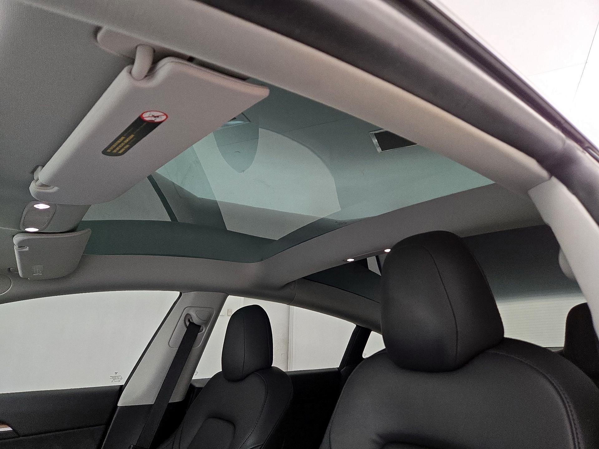 Thumbnail: 2023 Tesla Model 3 - 18