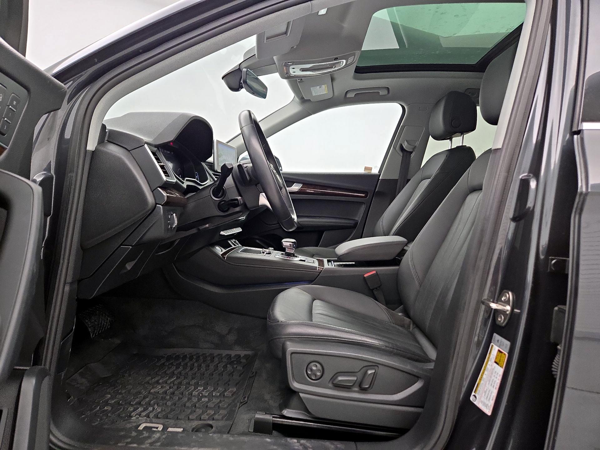 Thumbnail: 2020 Audi Q5 - 11